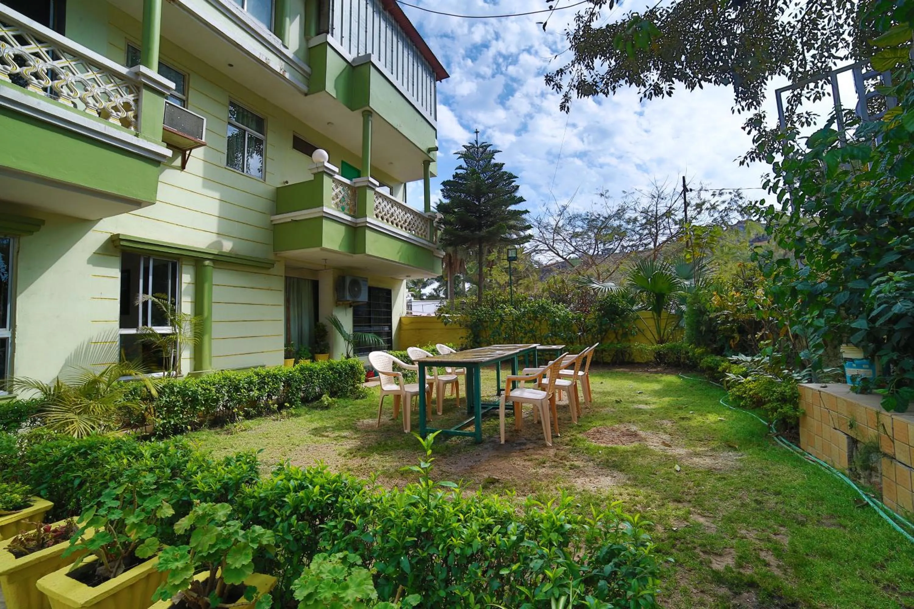 Garden in Hotel Vishram