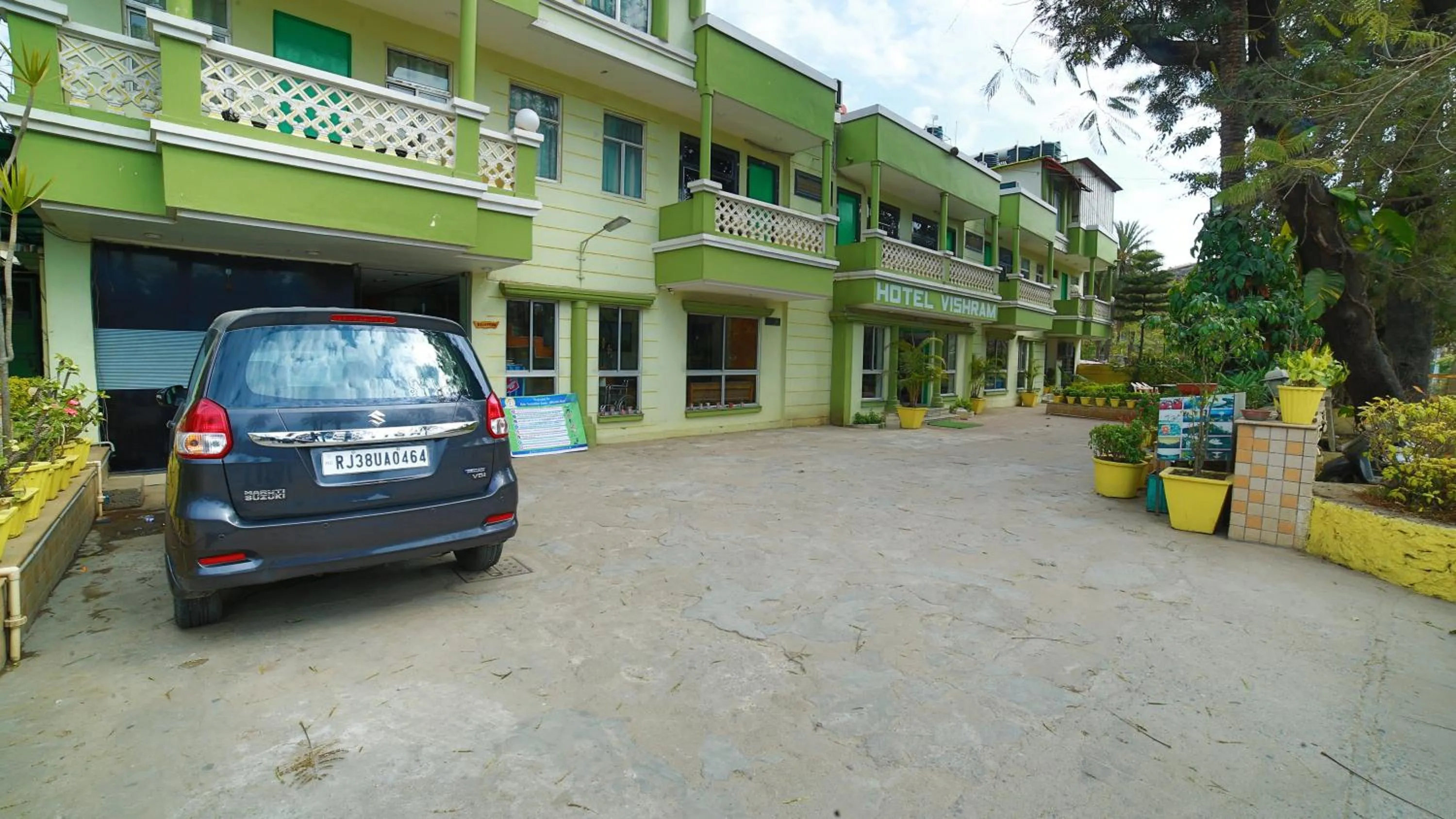 Facade/entrance in Hotel Vishram
