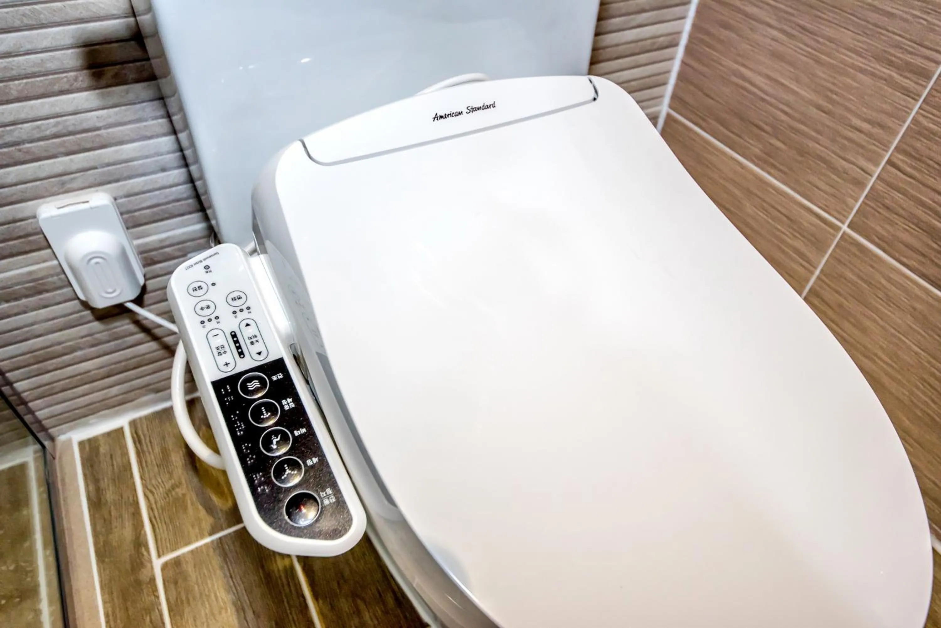 Toilet in Seawater Spa Hotel Coza