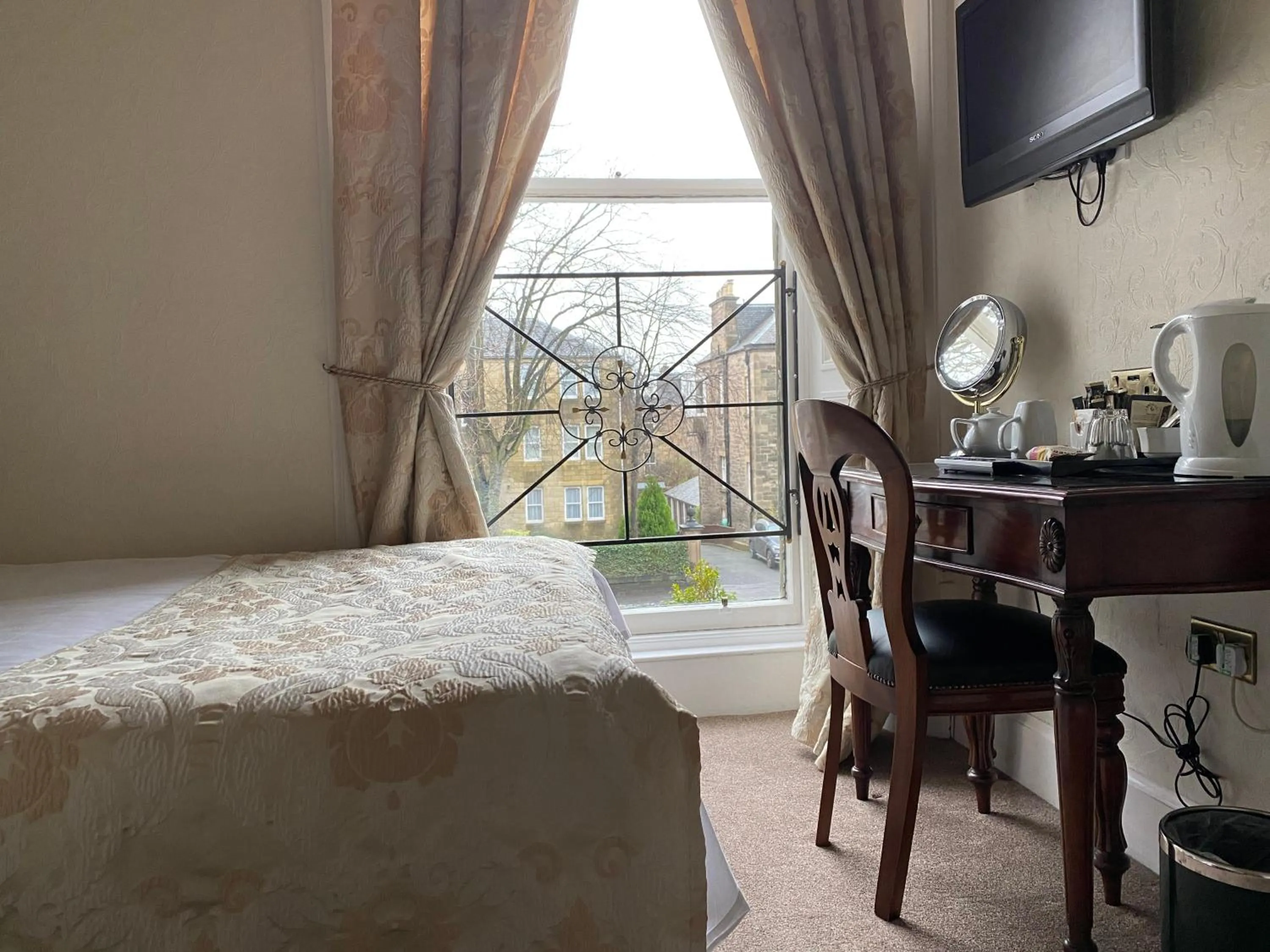 Bedroom, Bed in Glenalmond House