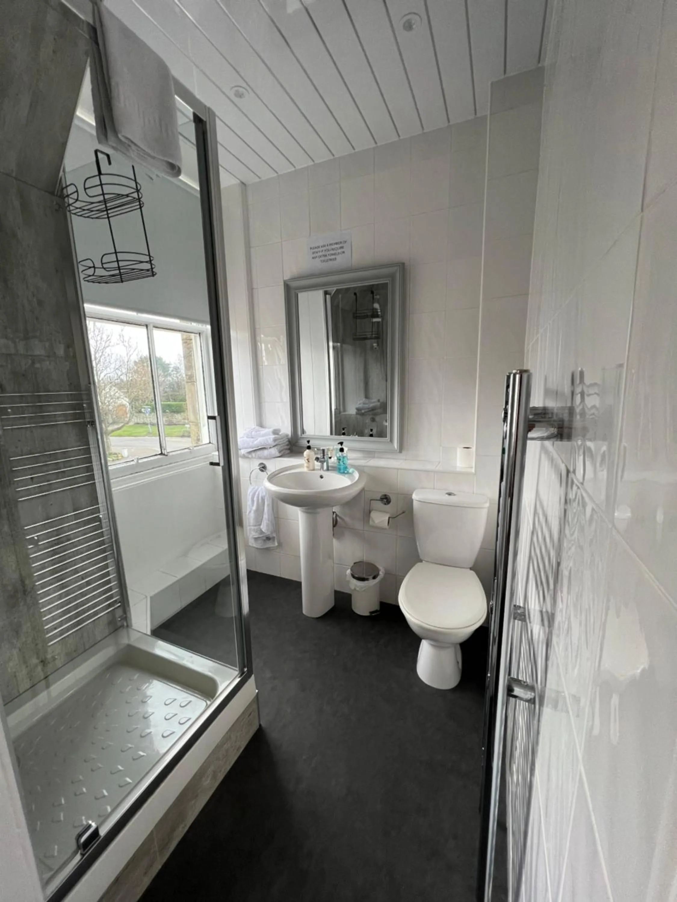 Chapel Cross Guesthouse