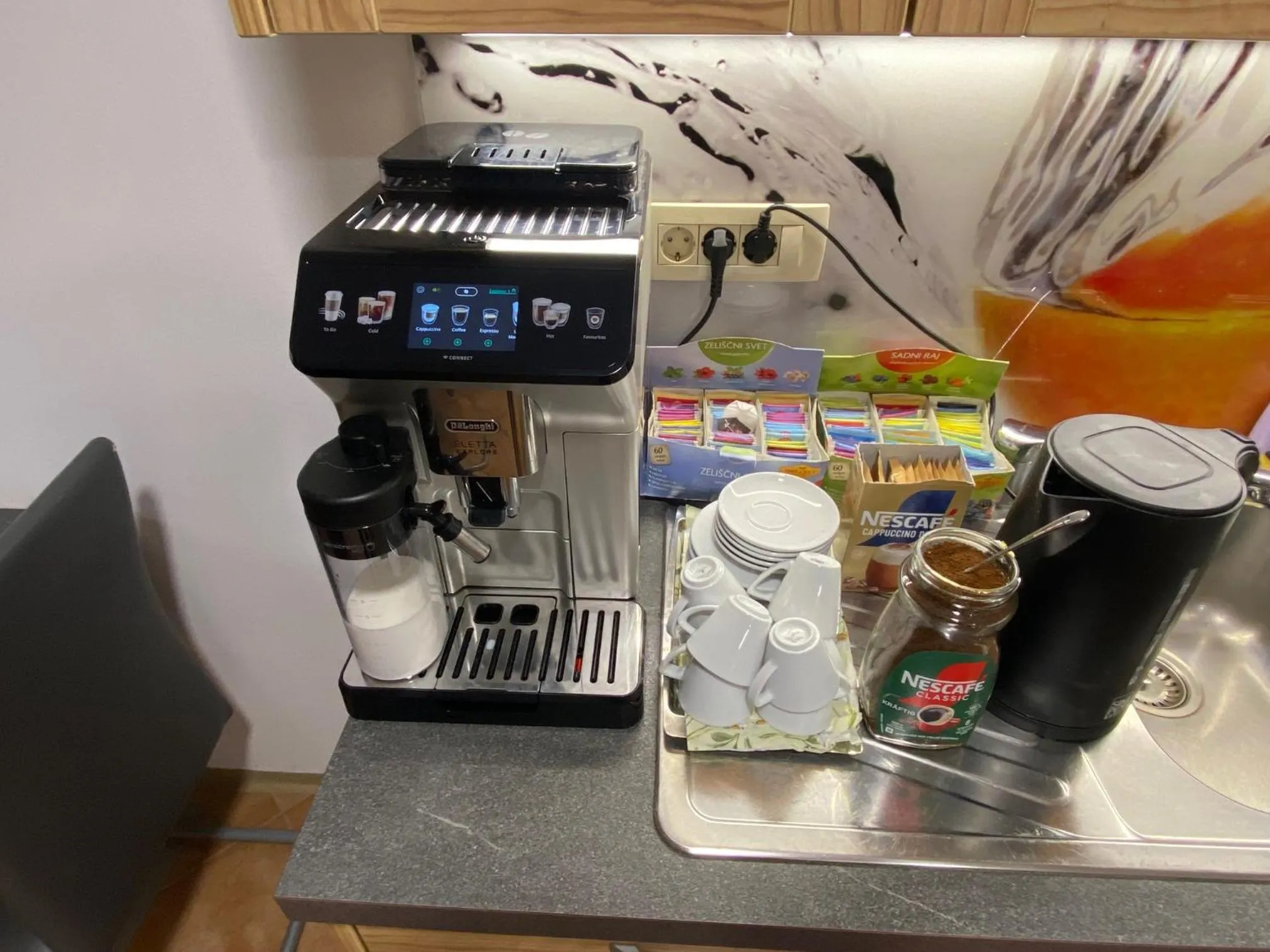 Food and drinks in B&B By The Way