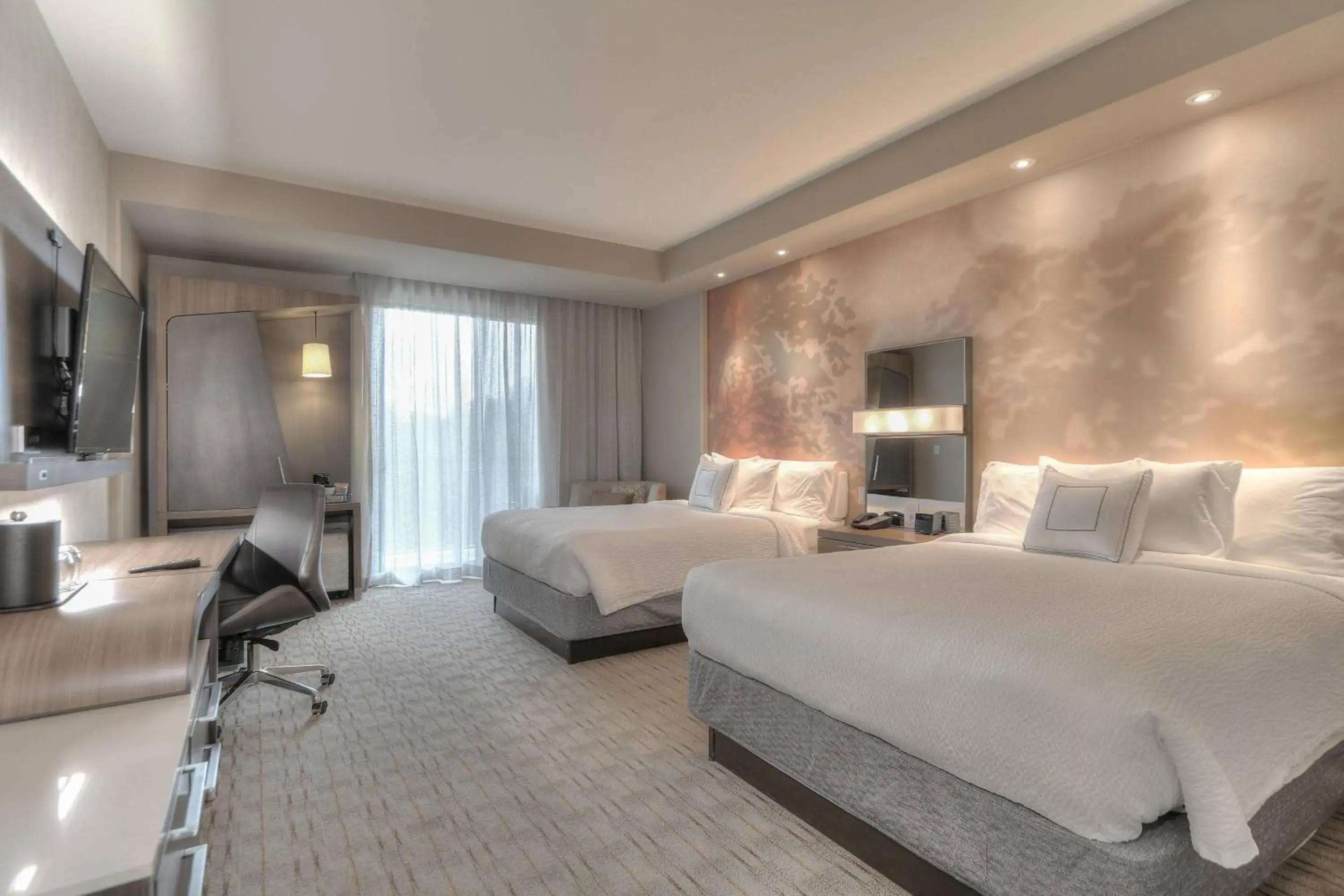 Queen Room with Roll-In Shower/Balcony/Mountain View - Mobility/Hearing Accessible in Courtyard by Marriott Pigeon Forge Queen Room with Roll-In Shower/Balcony/Mountain View - Mobility/Hearing Accessible in Courtyard by Marriott Pigeon Forge