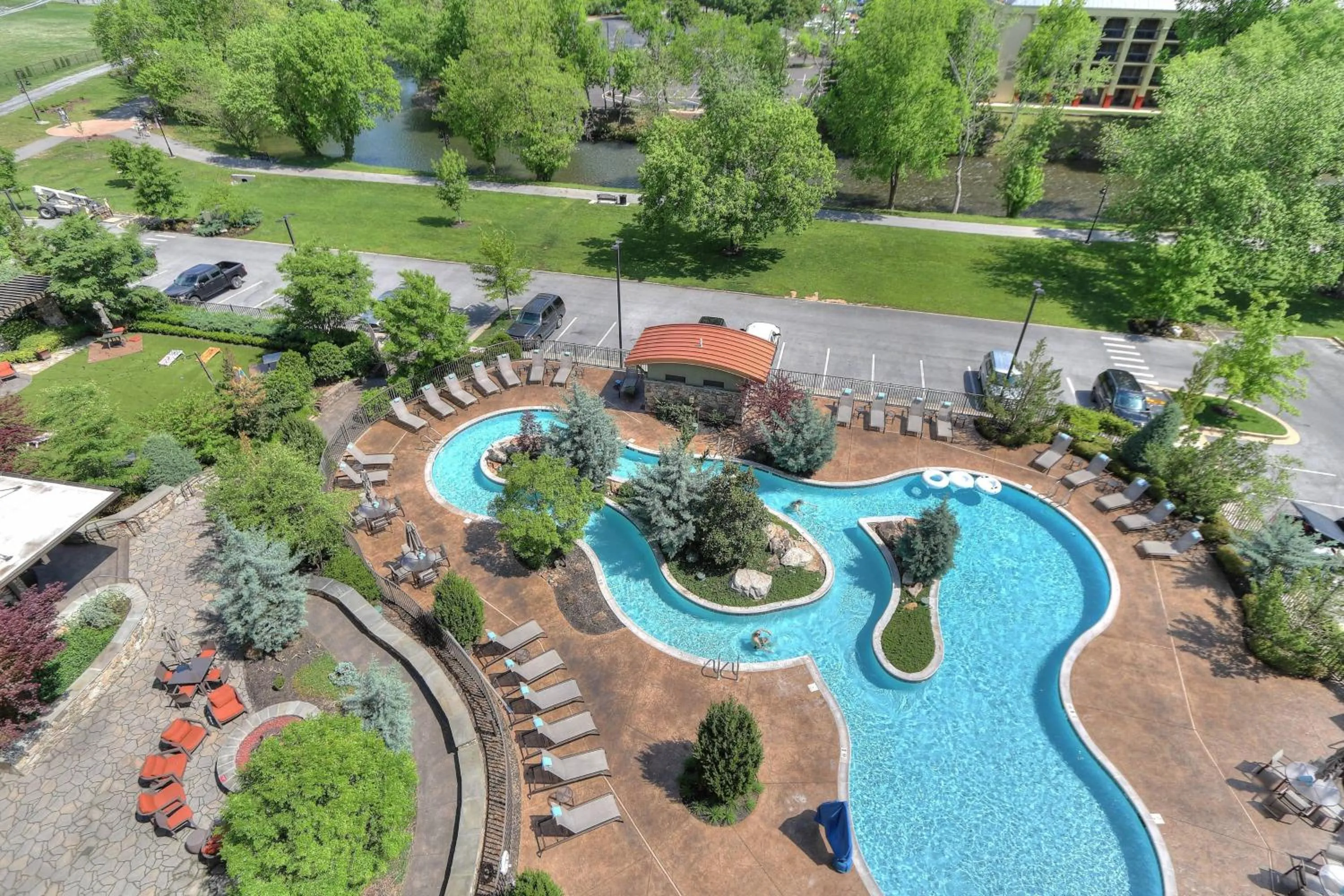 Bedroom in Courtyard by Marriott Pigeon Forge