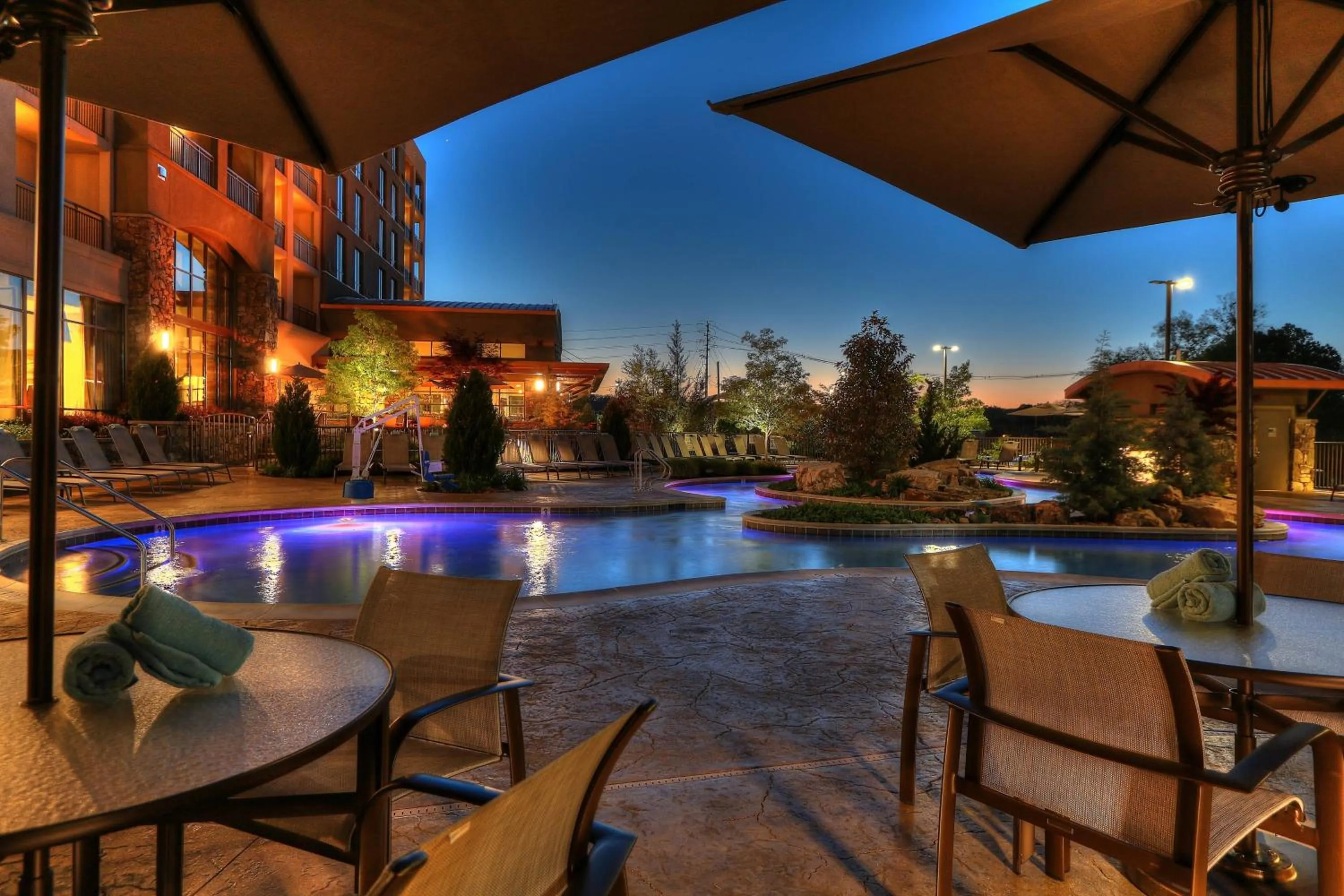 Swimming pool in Courtyard by Marriott Pigeon Forge