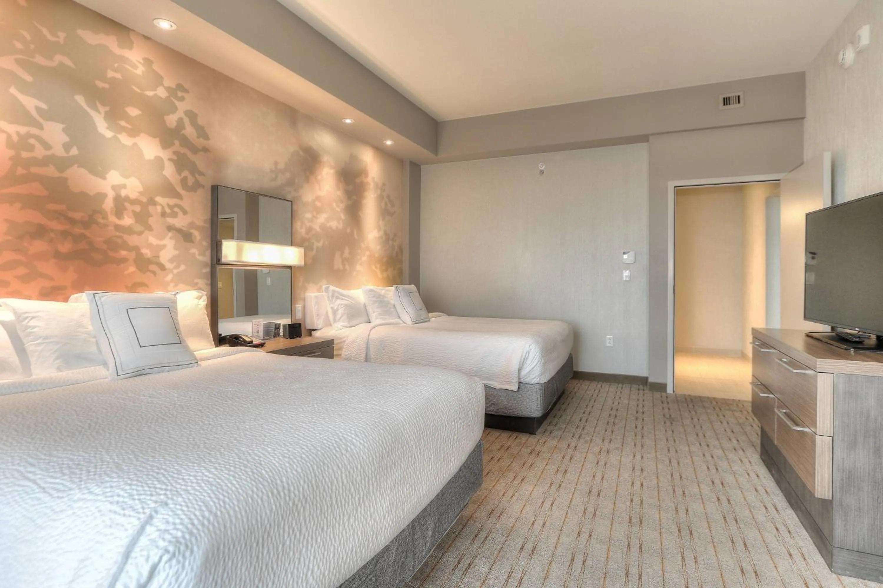 Bedroom, Bed in Courtyard by Marriott Pigeon Forge