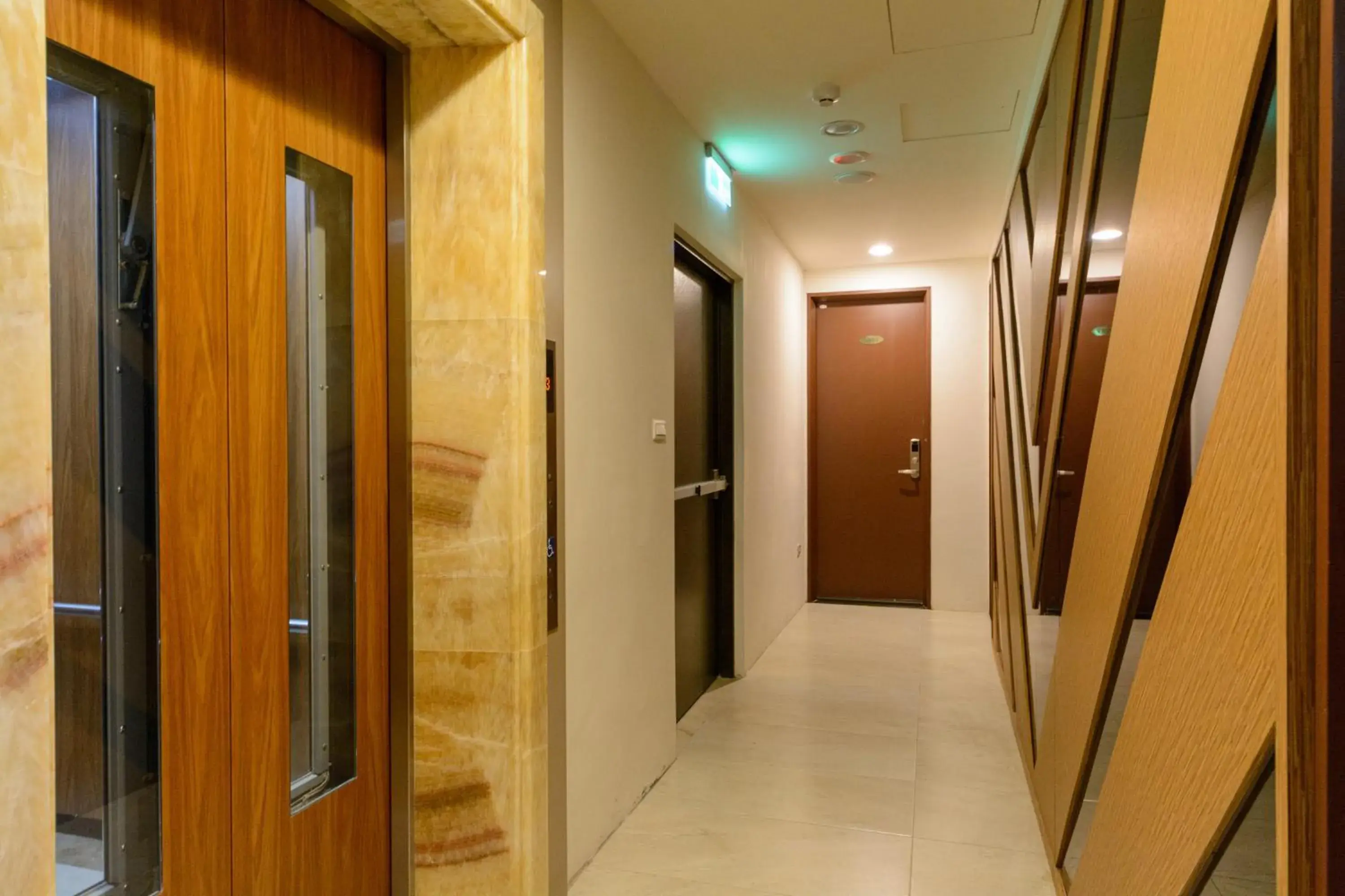 Property building in Ming Yue Hu Hotel Property building in Ming Yue Hu Hotel