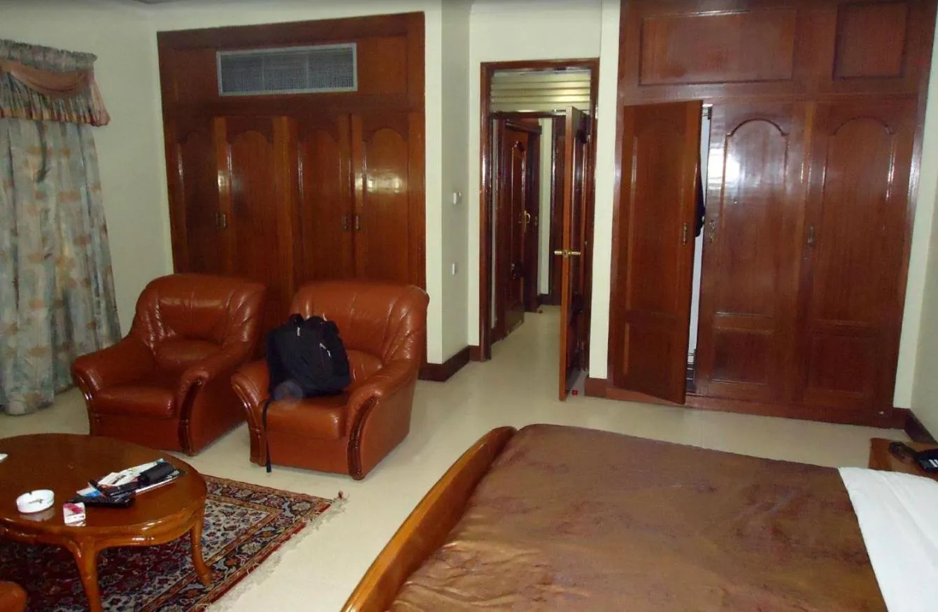 Decorative detail in Grand Imperial Hotel