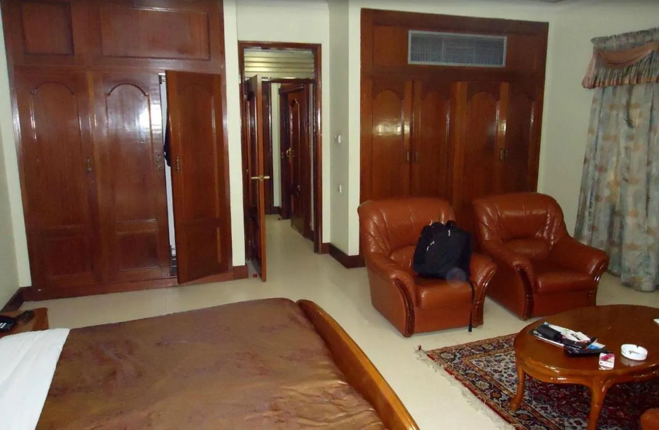 Decorative detail in Grand Imperial Hotel