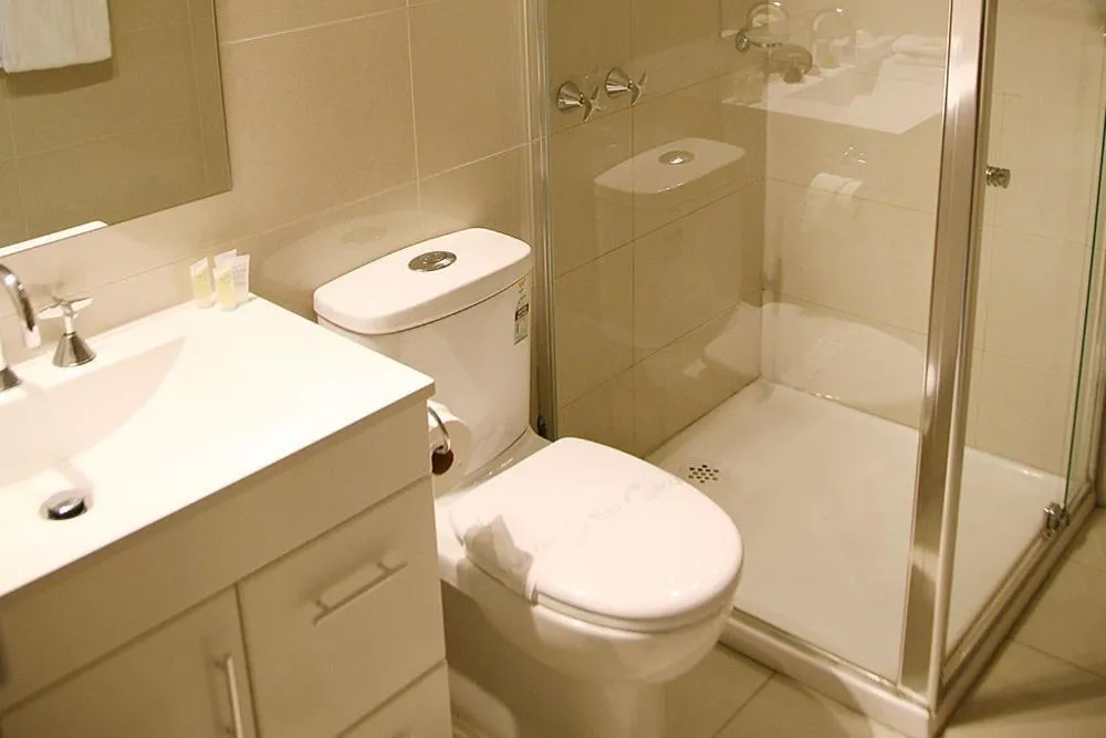 Bathroom in Footscray Motor Inn and Serviced Apartments