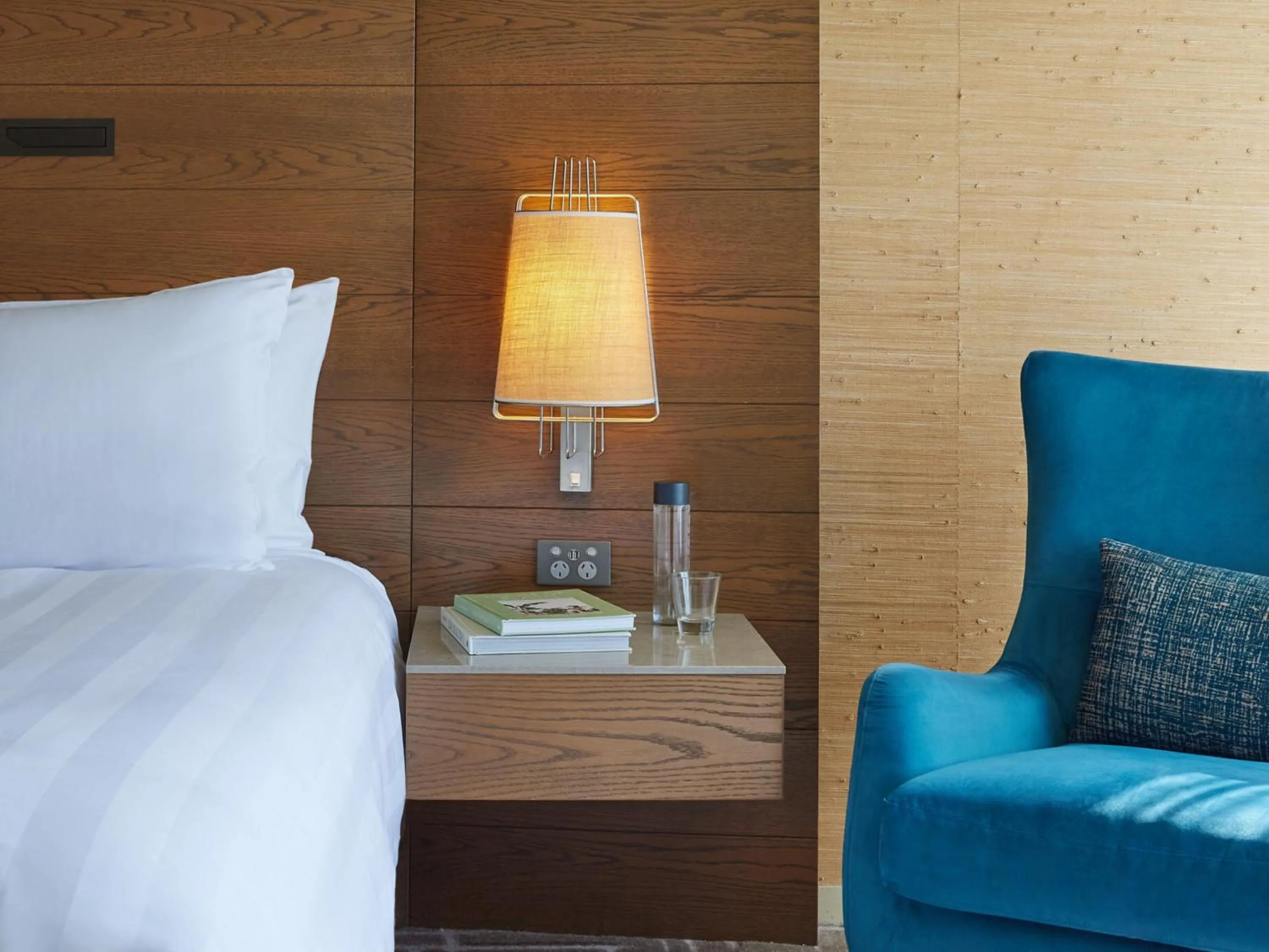 Seating area, Bed in Pan Pacific Melbourne