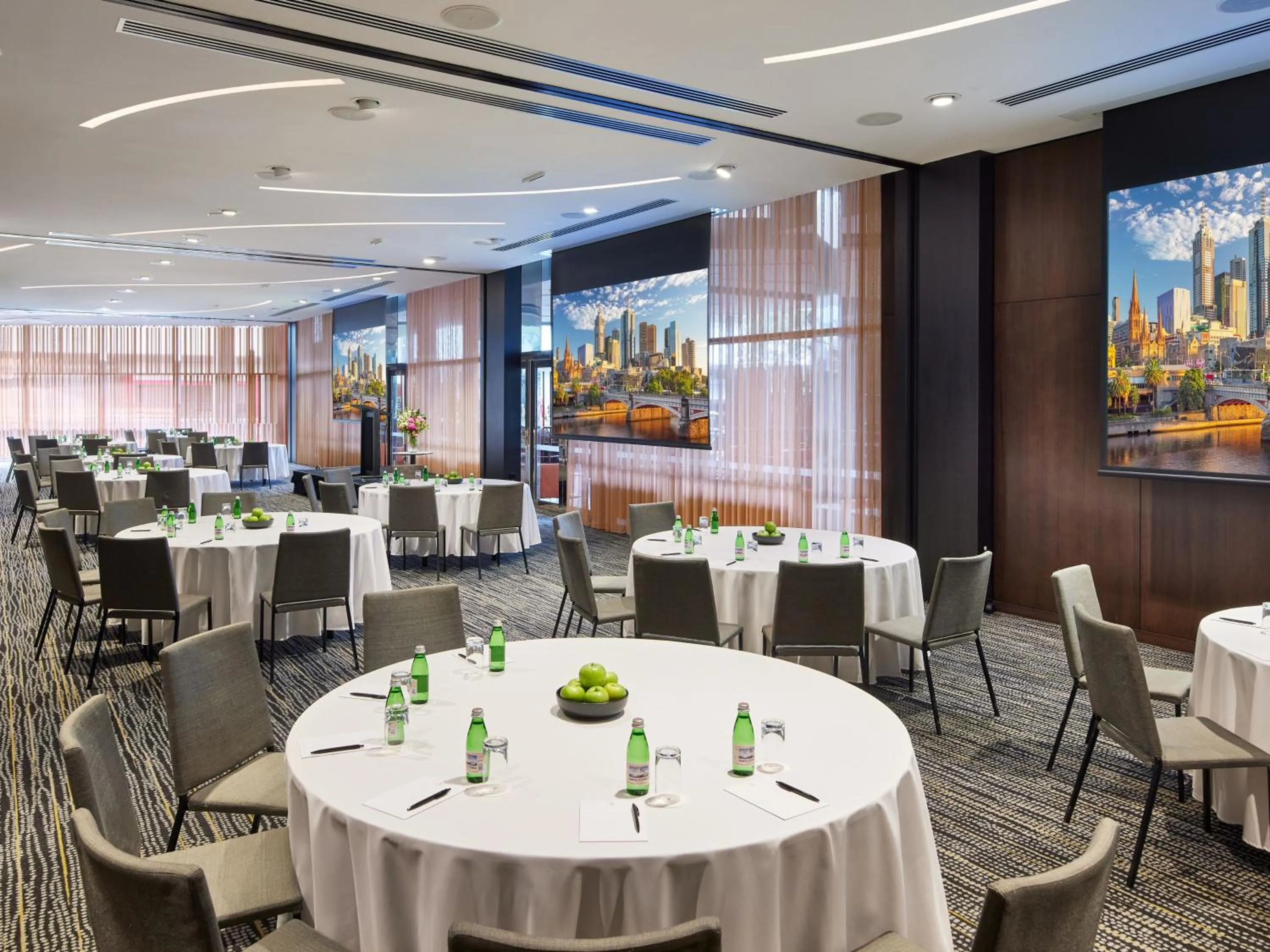 Meeting/conference room in Pan Pacific Melbourne