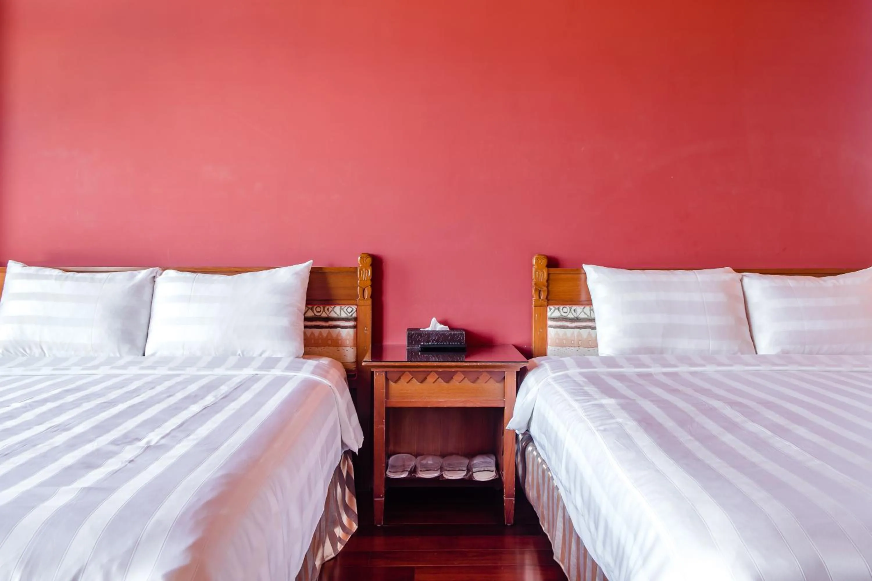 Bedroom, Bed in Summer Garden