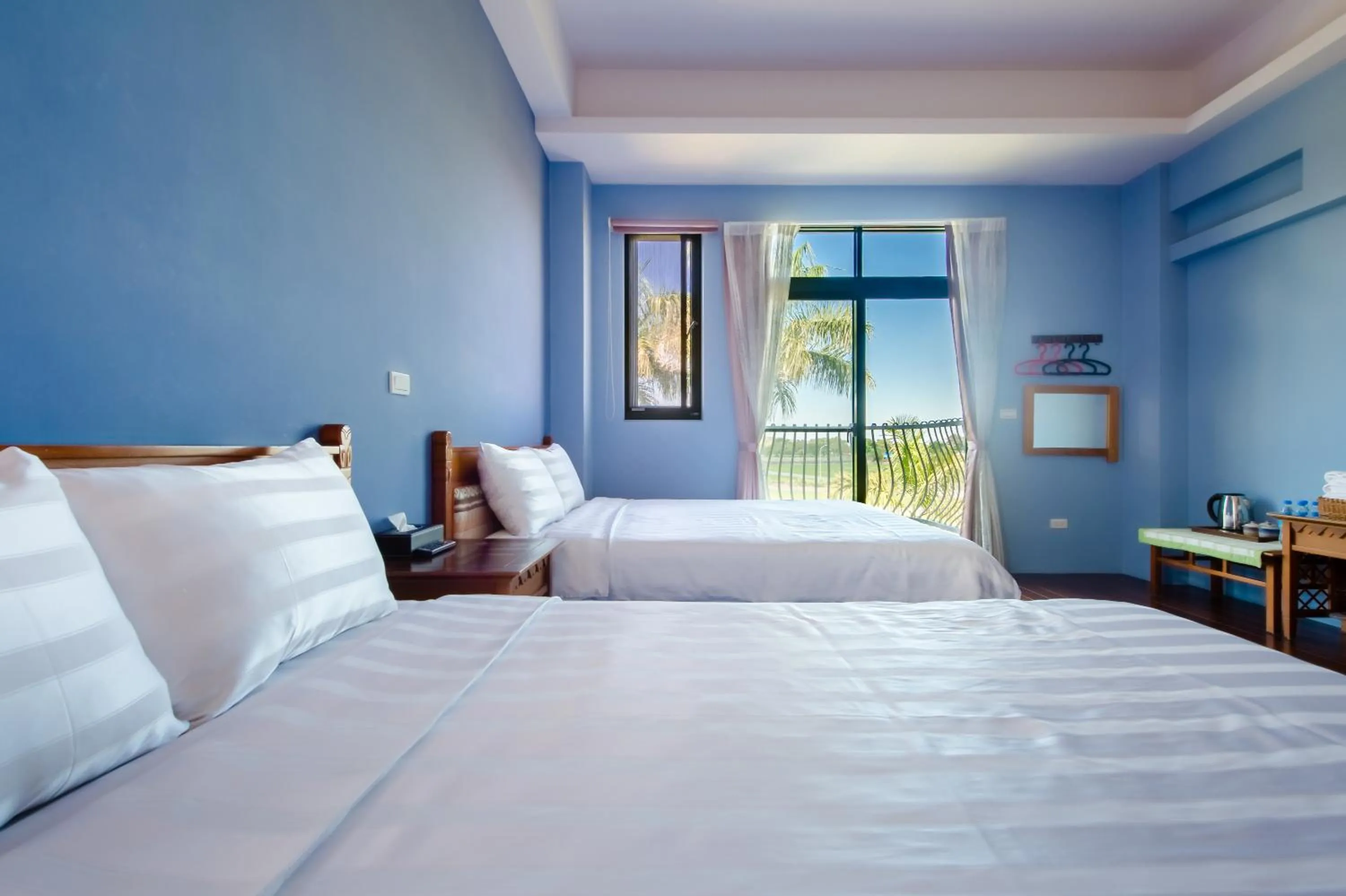 Bedroom, Bed in Summer Garden