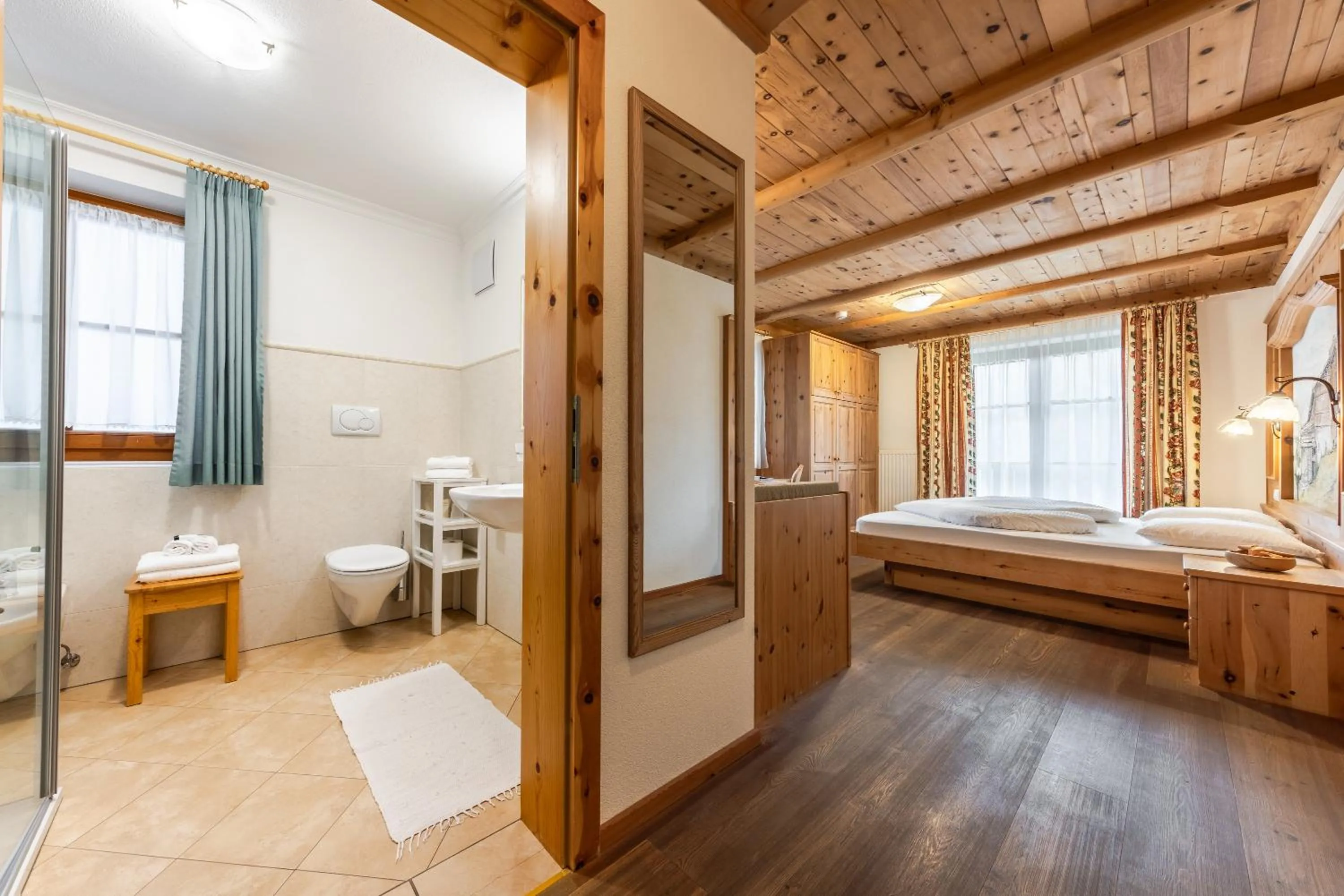 Bedroom, Bed in Hotel Pension Odles