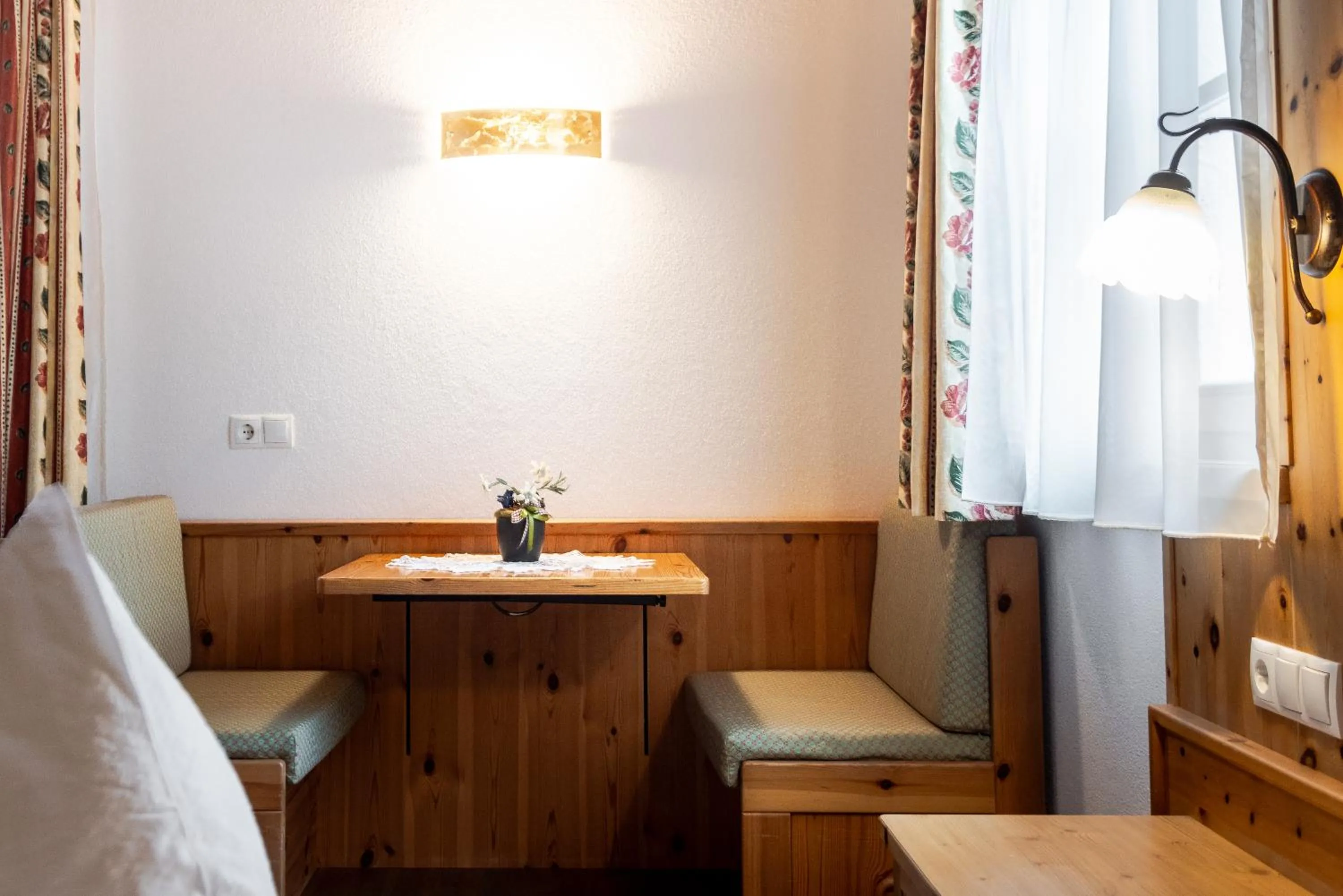 Decorative detail, Bed in Hotel Pension Odles