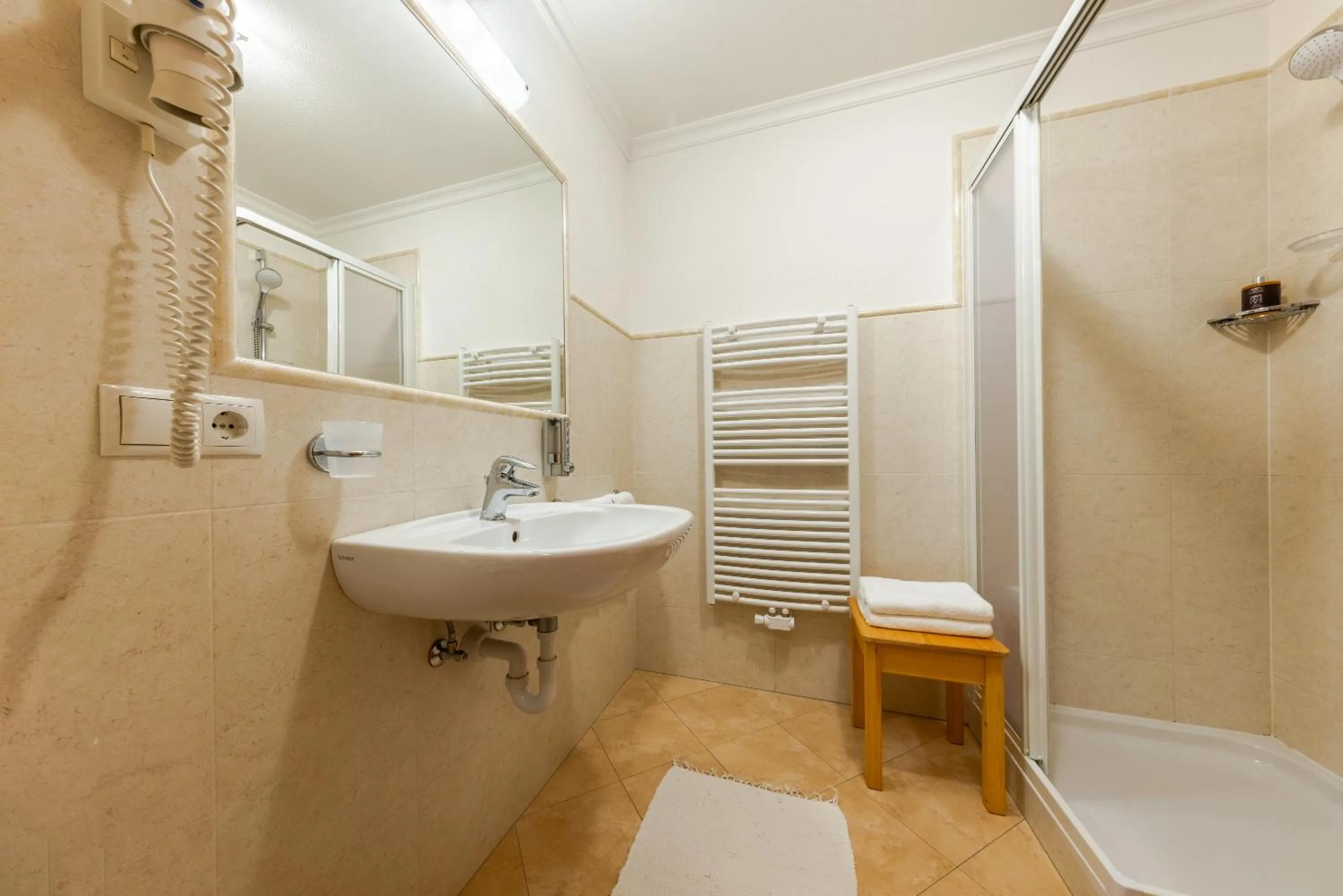 Bathroom in Hotel Pension Odles