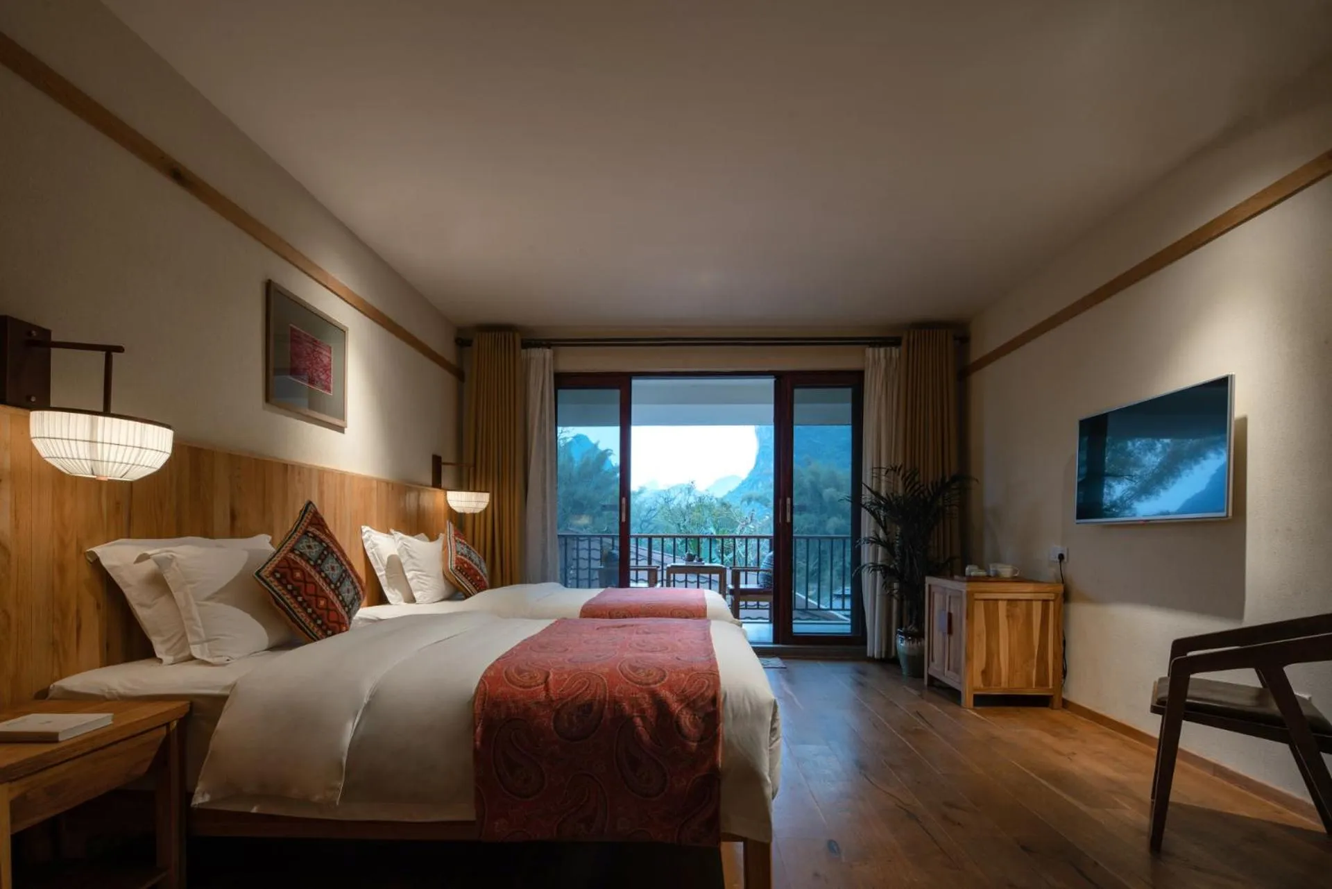 Photo of the whole room, Bed in The Apsara Lodge