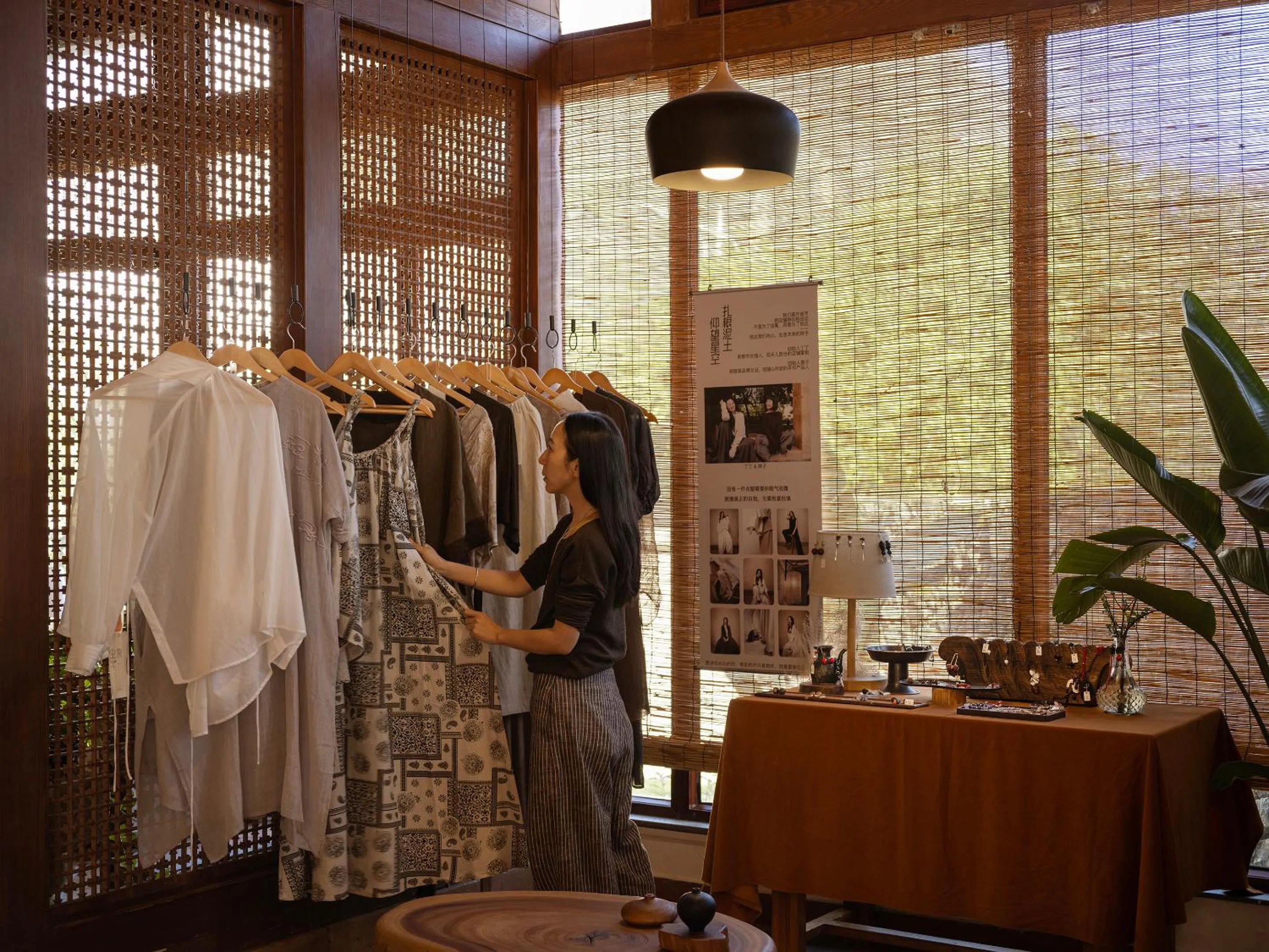 People in Yangshuo The Apsara Lodge