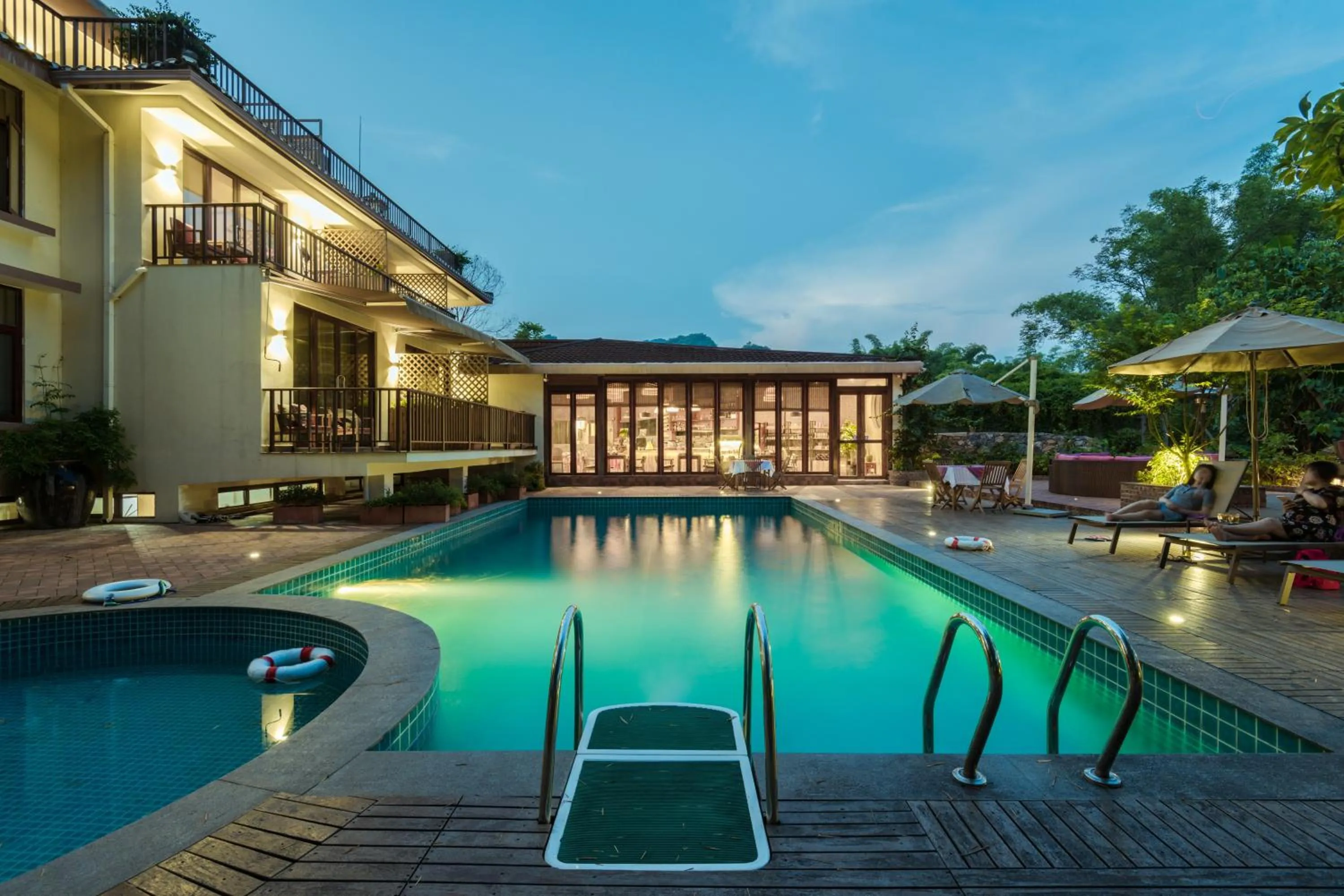 Swimming pool in The Apsara Lodge