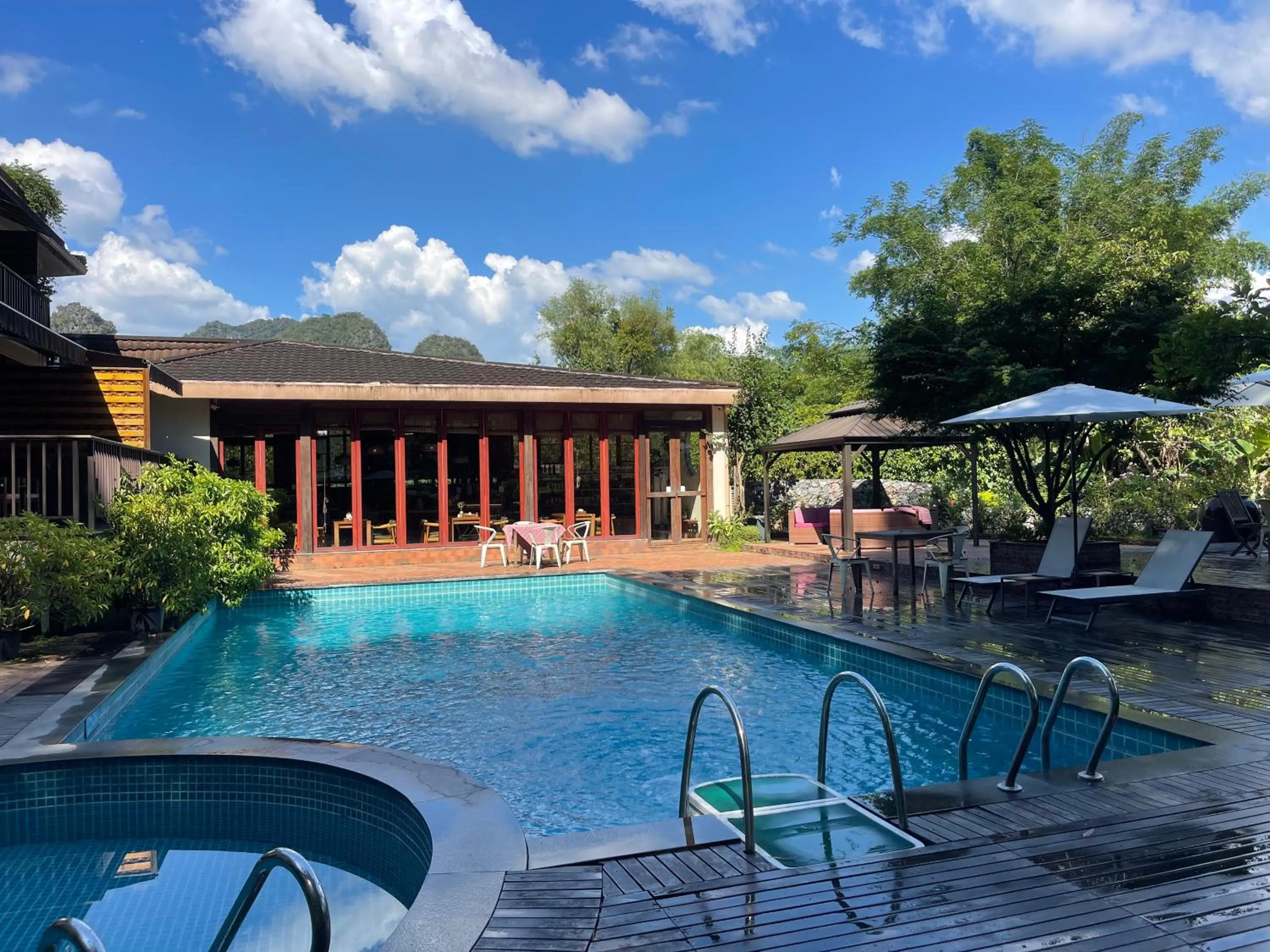 Swimming pool in The Apsara Lodge