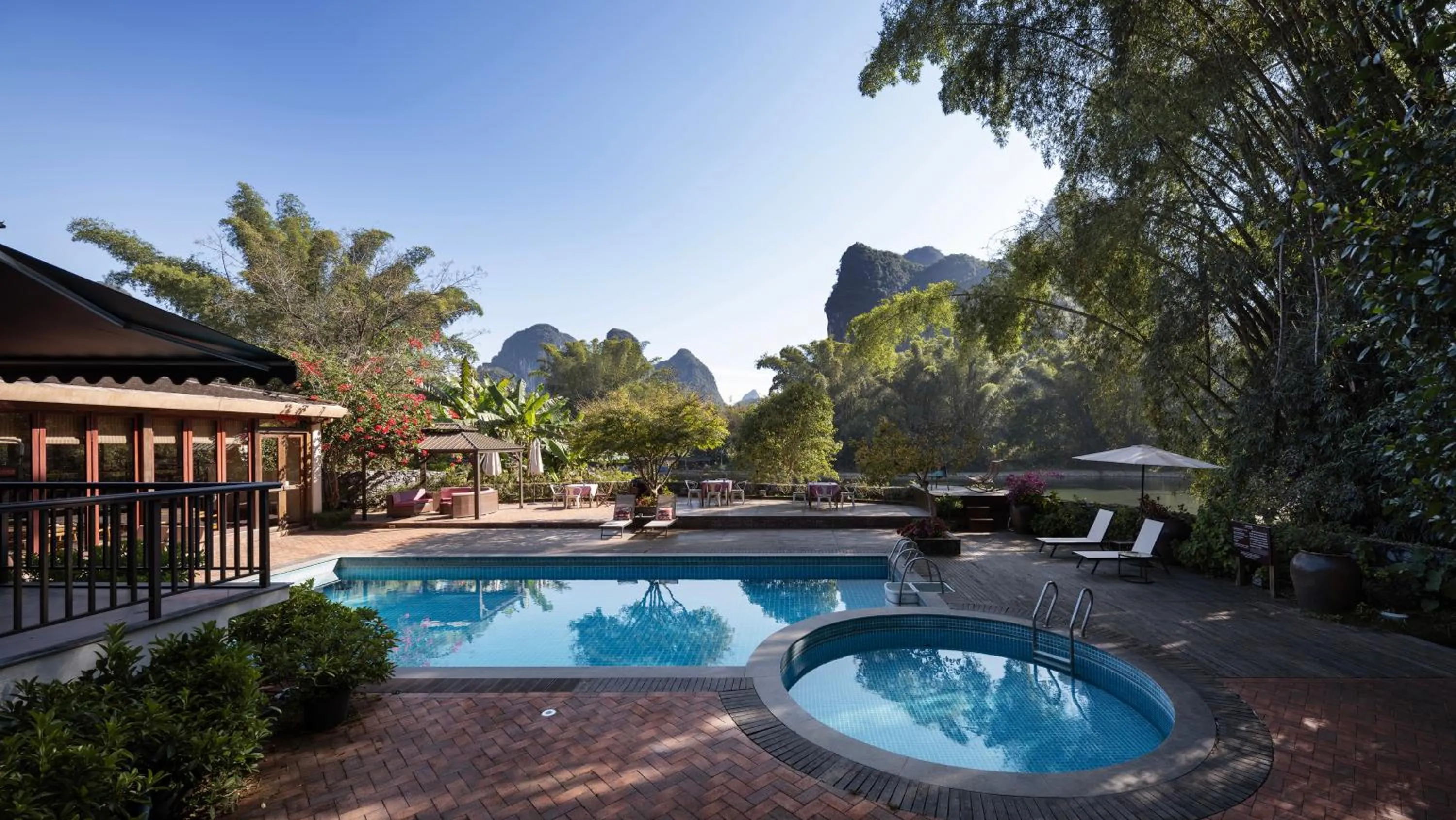 Swimming pool in Yangshuo The Apsara Lodge