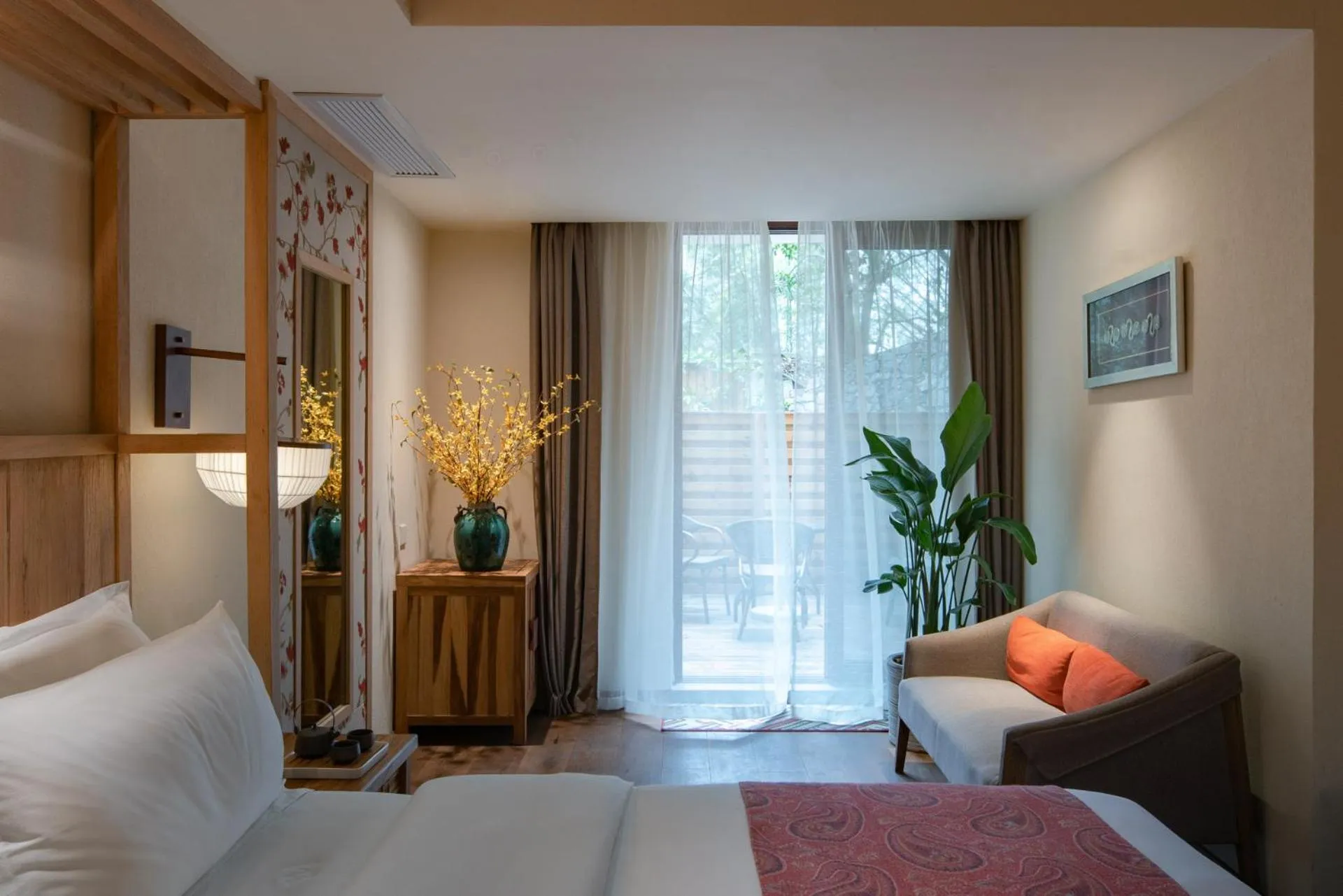 Bed in The Apsara Lodge