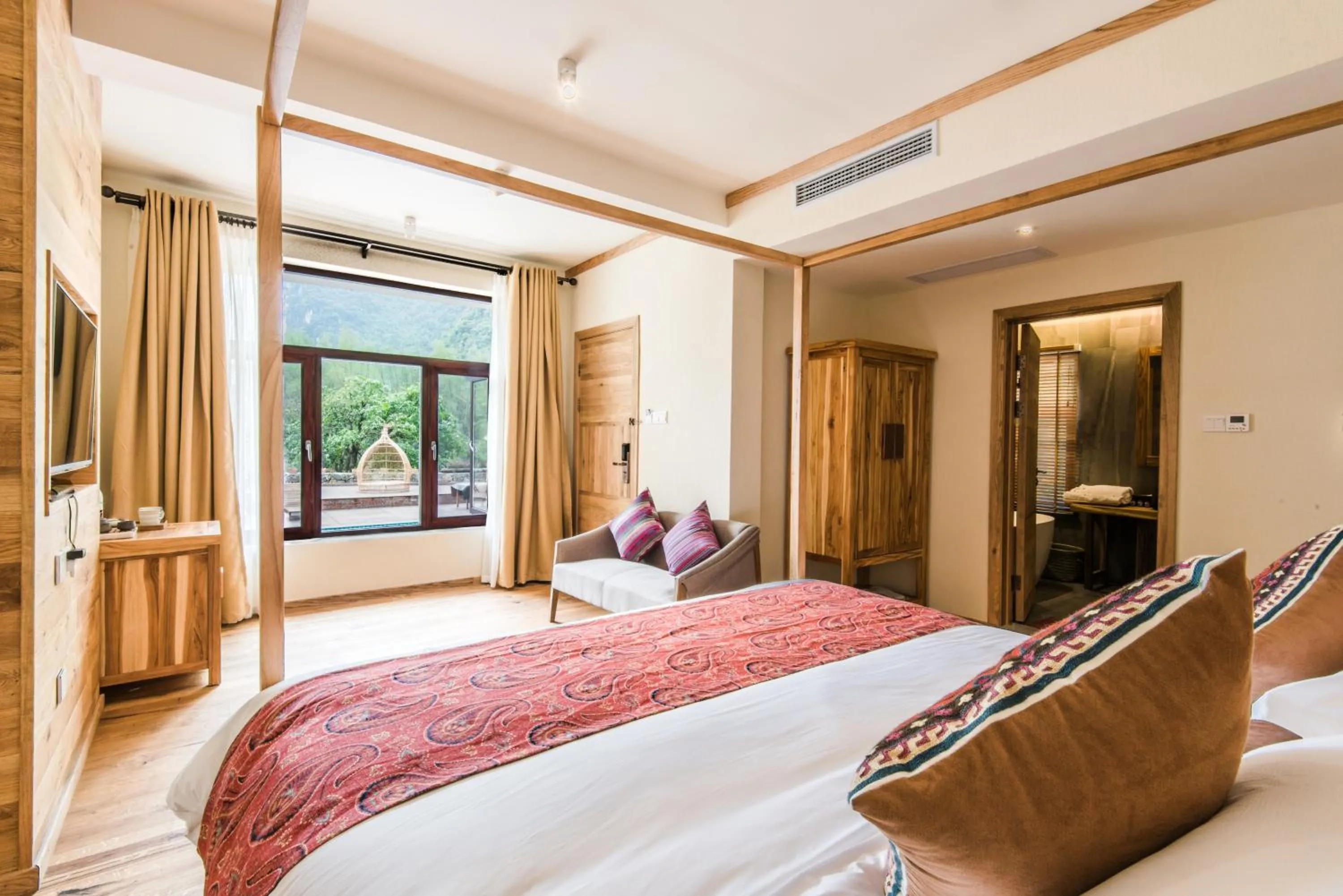 Bed in The Apsara Lodge