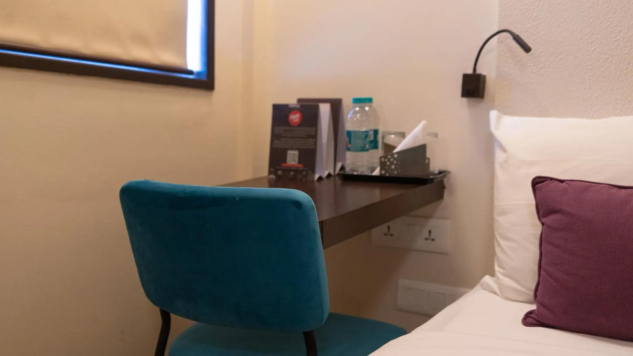 Bedroom, Bed in 7 Apple Hotel Aurangabad