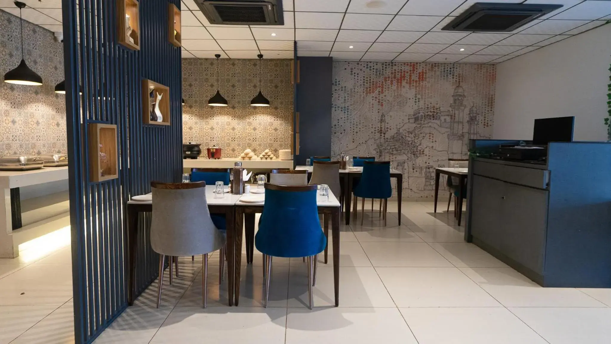 Restaurant/places to eat in 7 Apple Hotel Aurangabad Restaurant/places to eat in 7 Apple Hotel Aurangabad