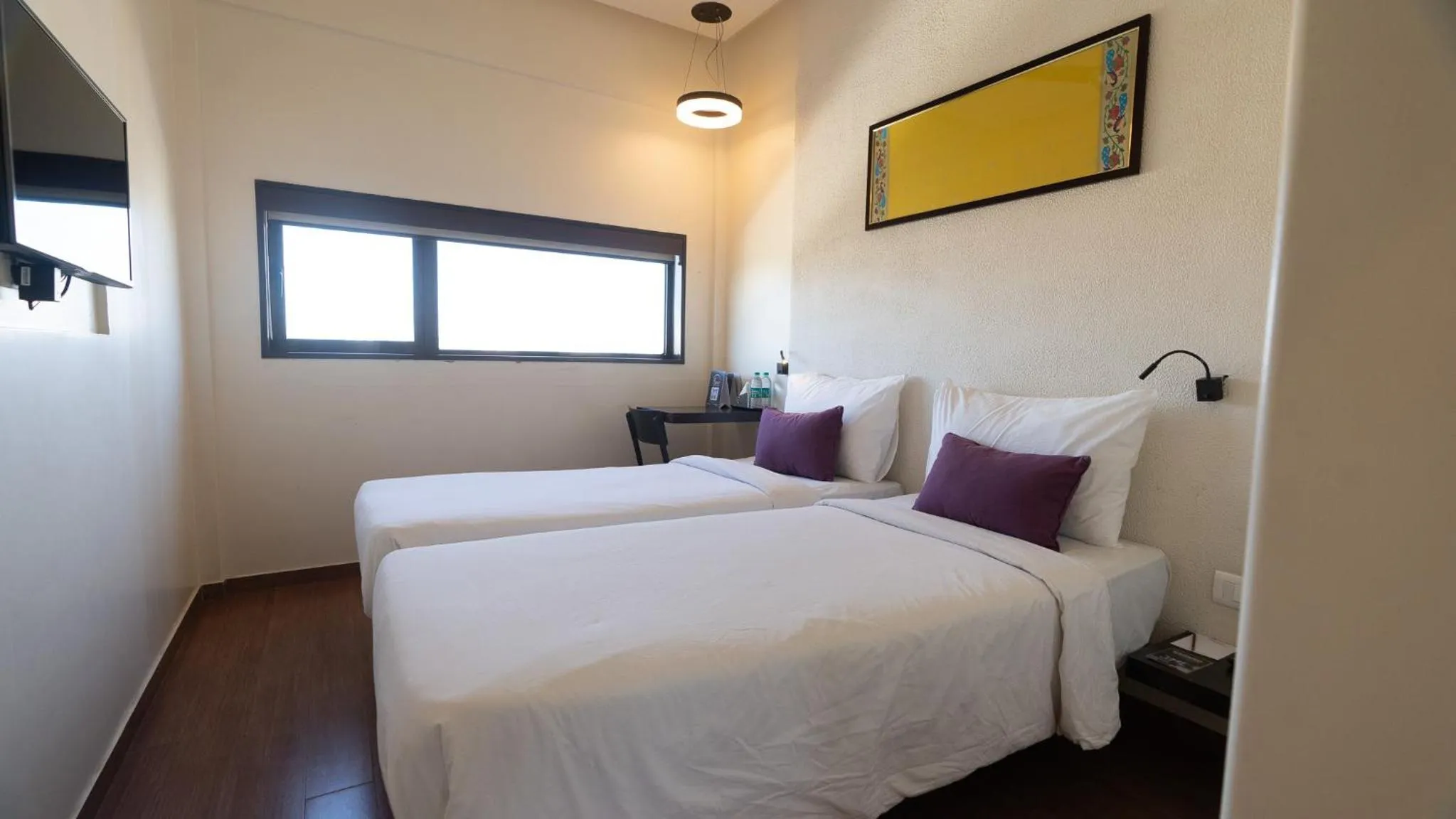 Bed in 7 Apple Hotel Aurangabad