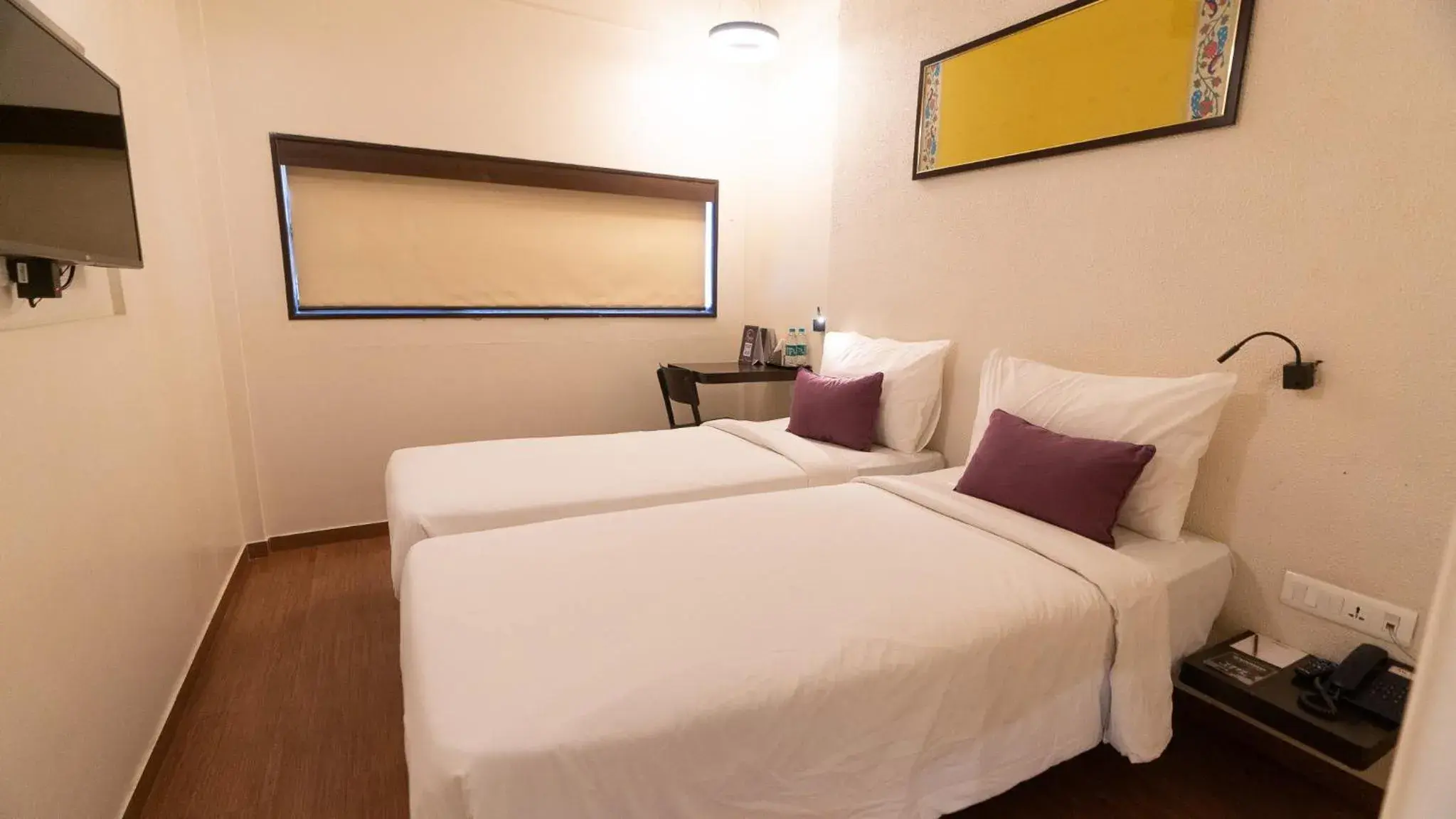 Bedroom, Bed in 7 Apple Hotel Aurangabad Bedroom, Bed in 7 Apple Hotel Aurangabad