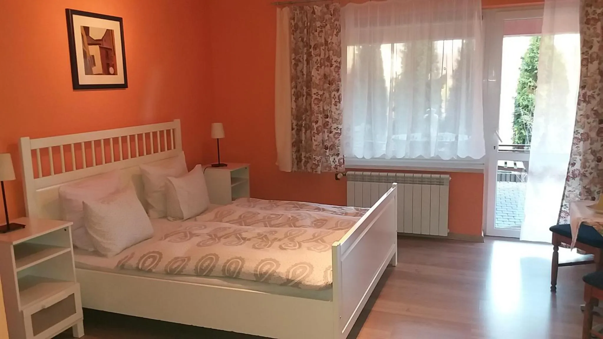 Photo of the whole room, Bed in W Starym Ogrodnictwie