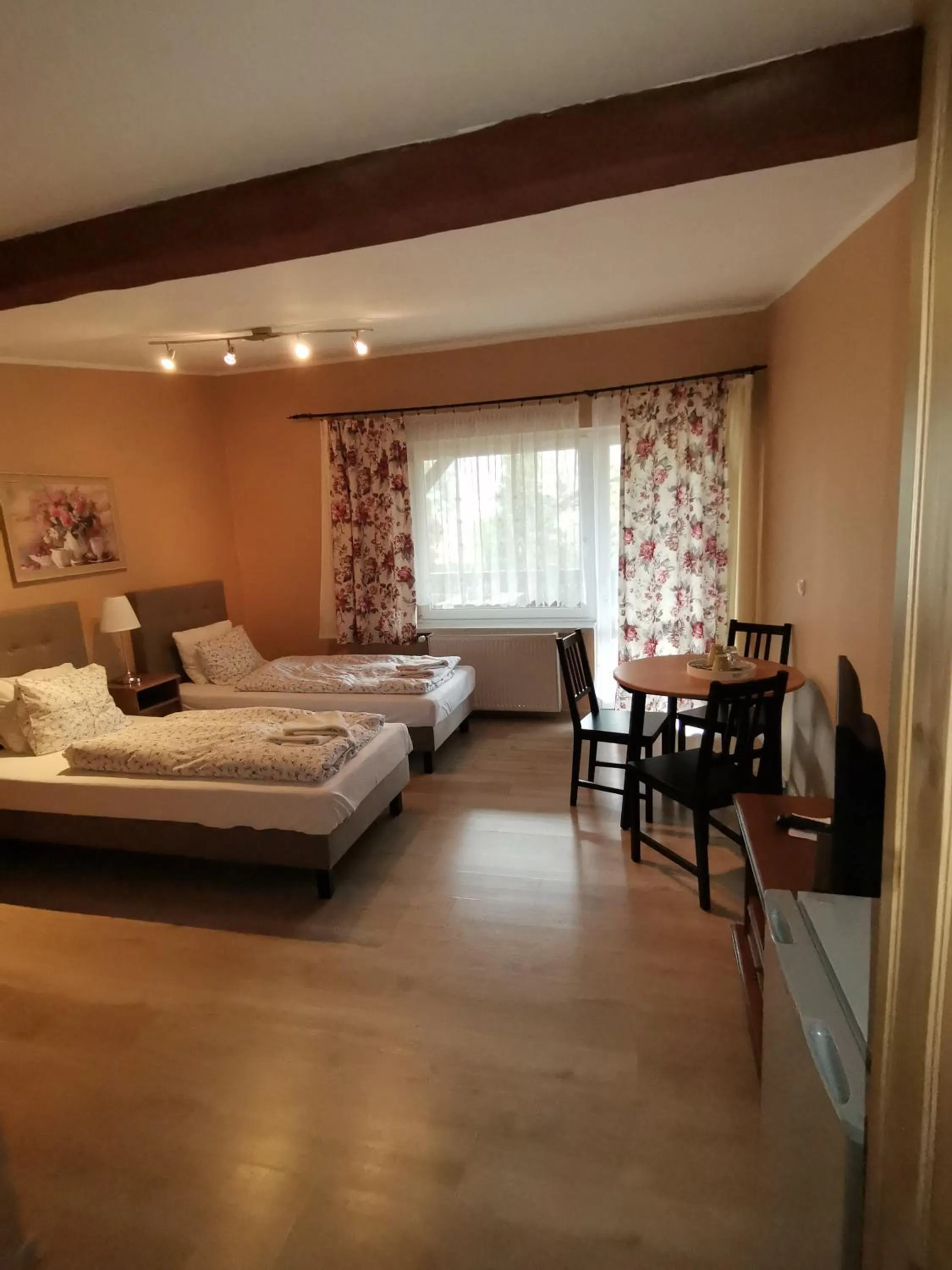 Other, Bed in W Starym Ogrodnictwie