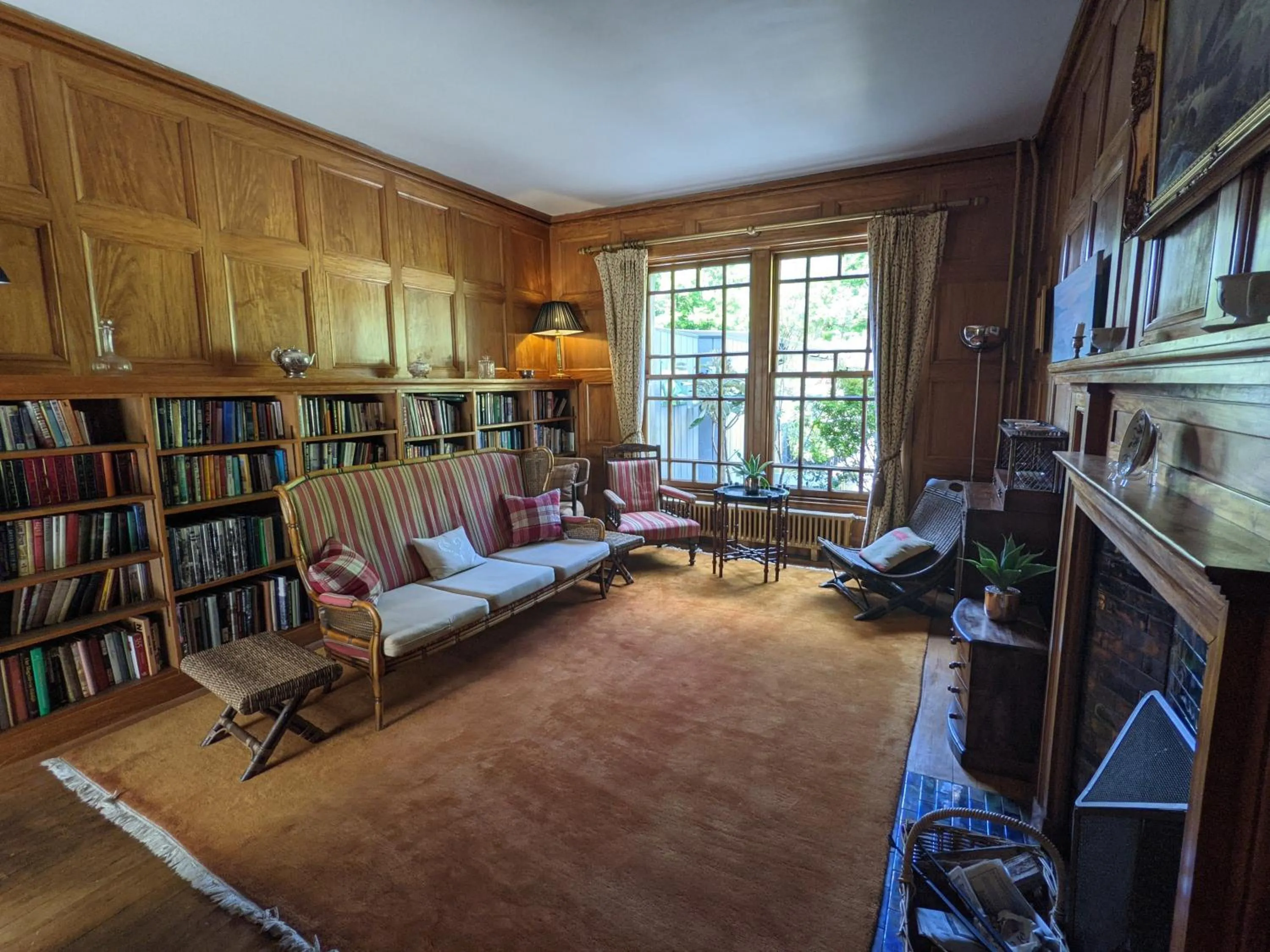 Library in Loch Melfort Hotel