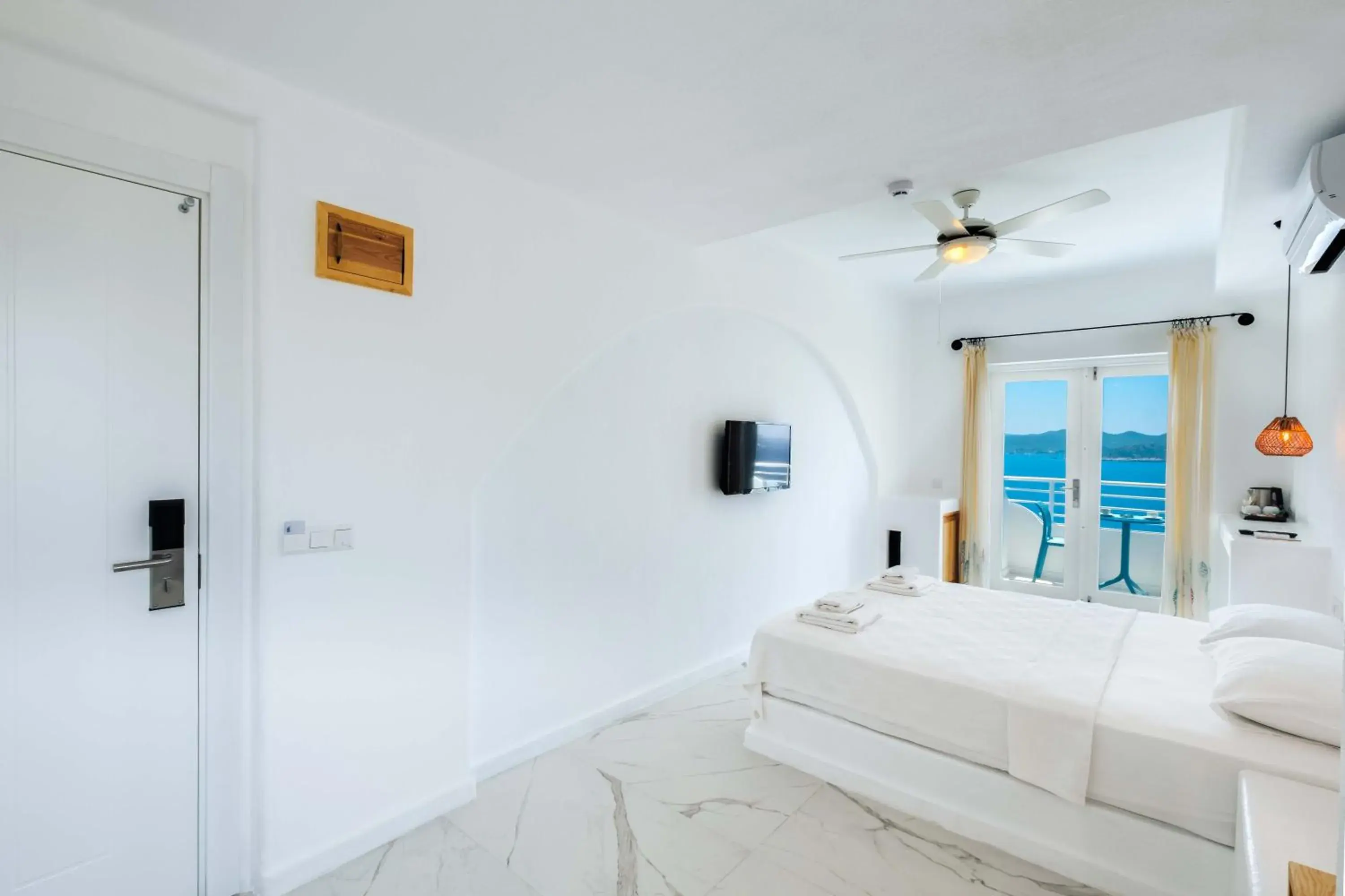 Bed in Payam Hotel Bed in Payam Hotel