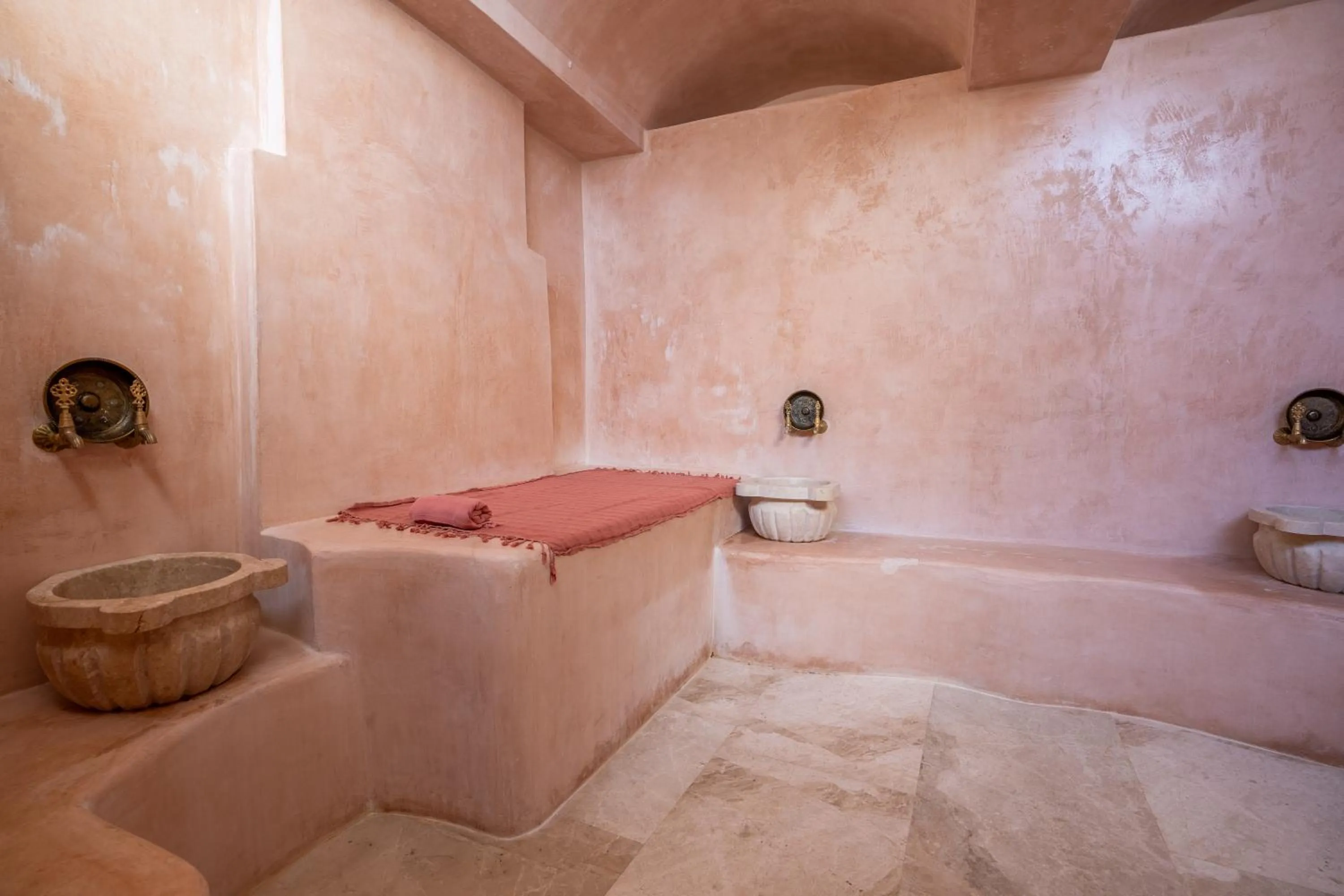 Spa and wellness centre/facilities in Payam Hotel