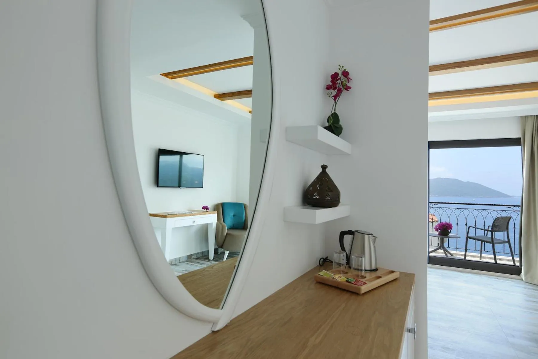 Decorative detail in Payam Hotel