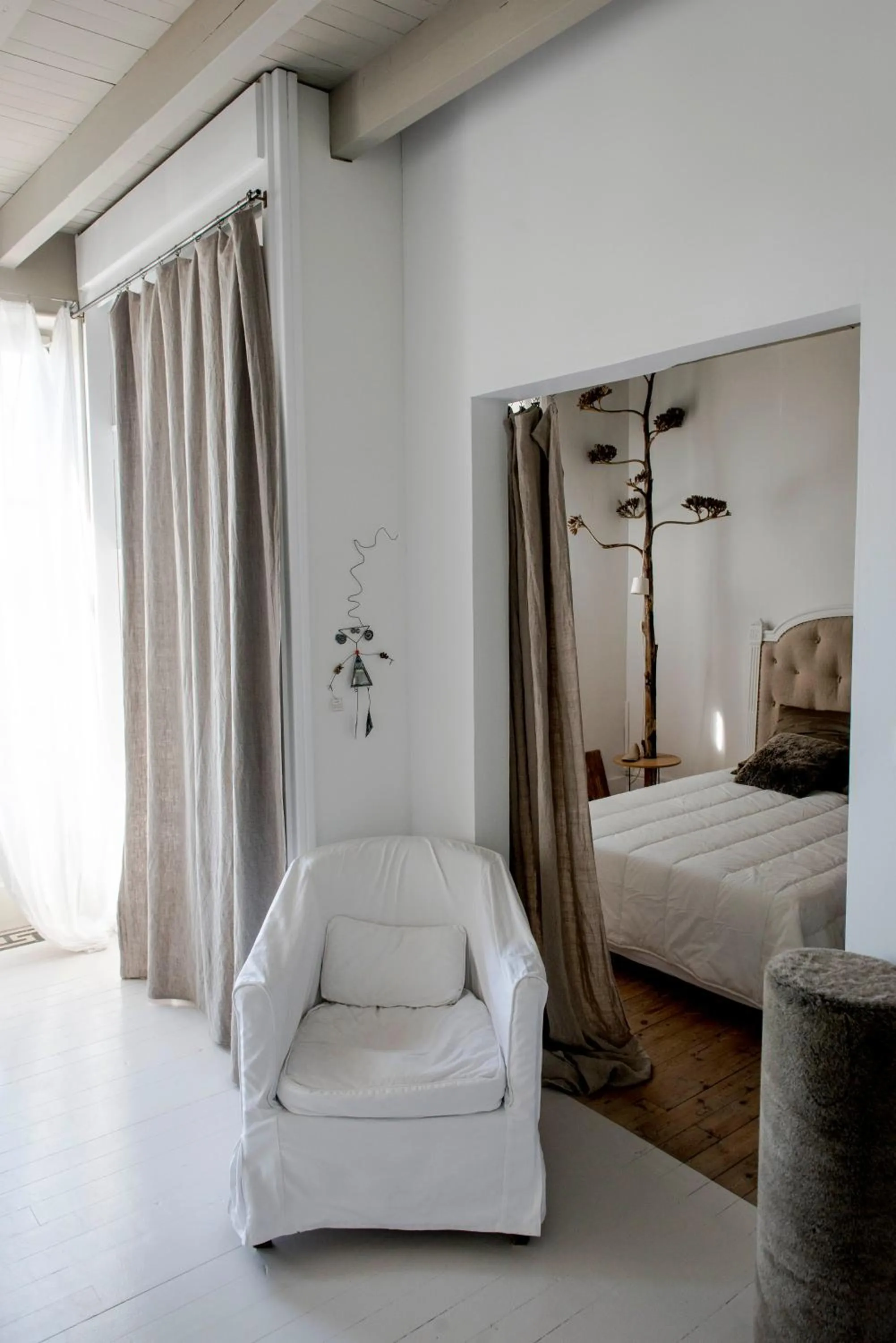 Bedroom, Bed in La maison sur la place