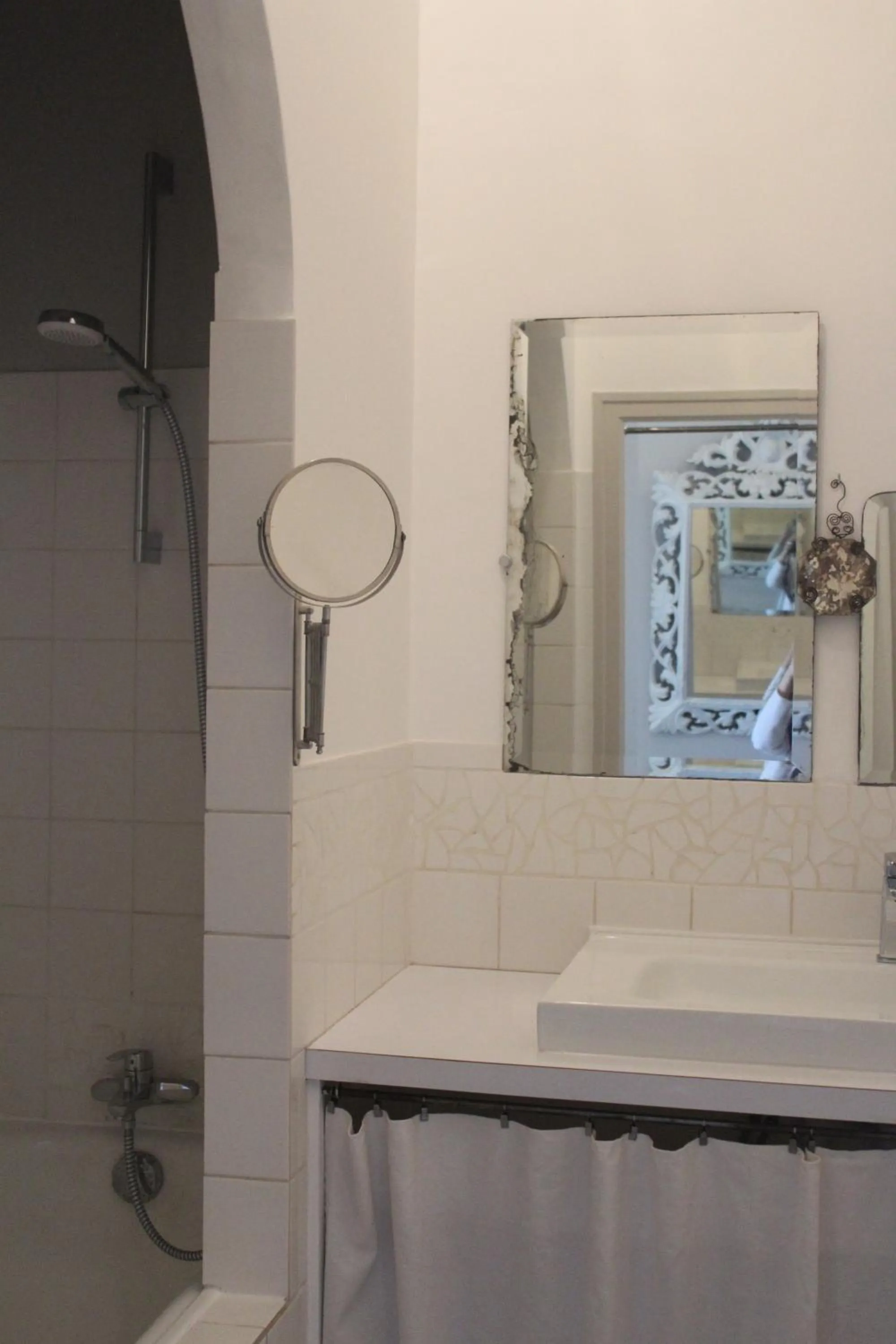 Bathroom in La maison sur la place