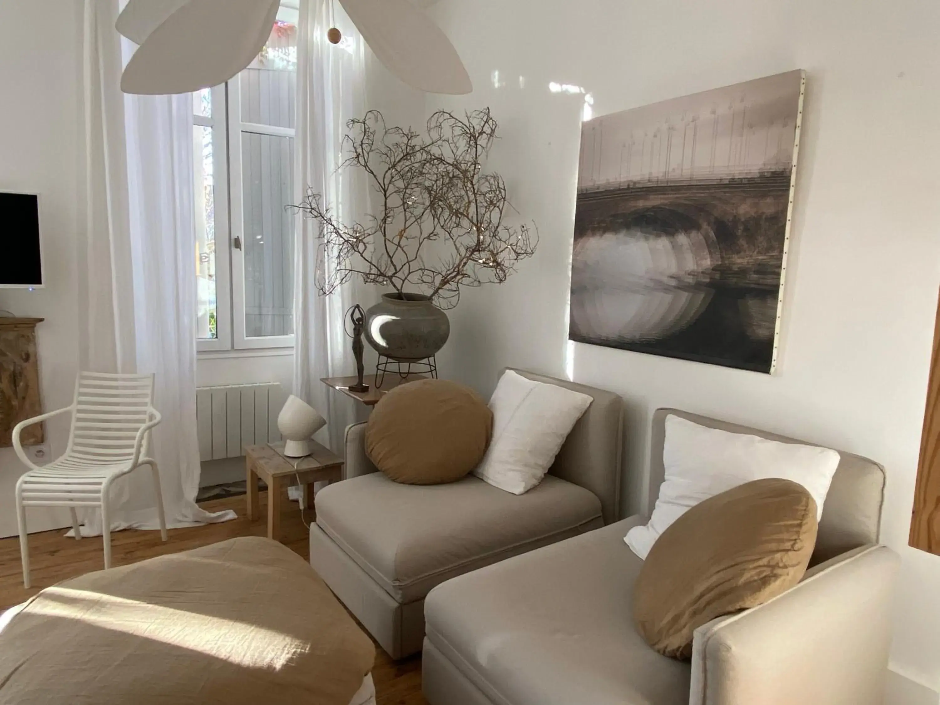 Suite with Courtyard View in La maison sur la place Suite with Courtyard View in La maison sur la place