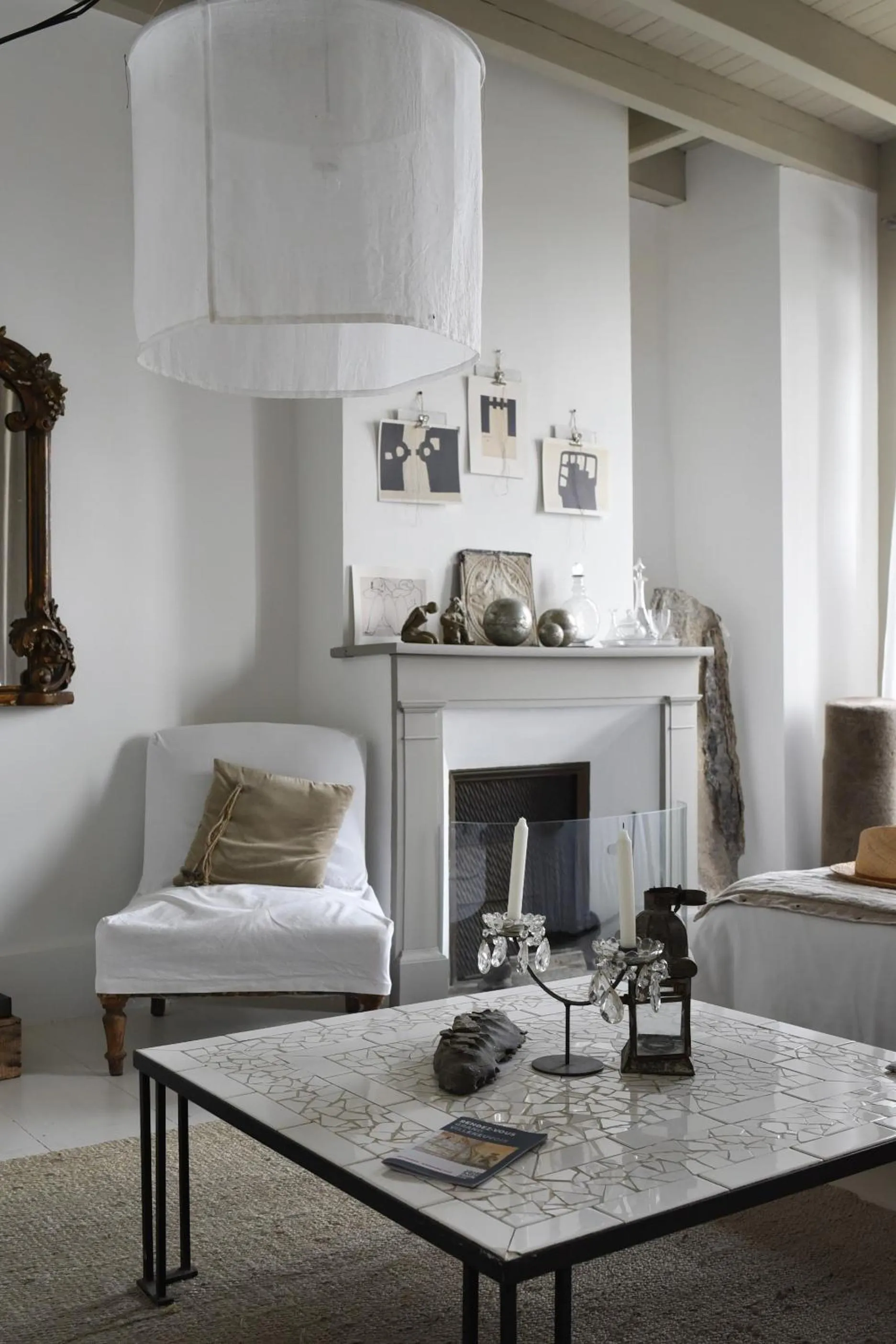 Photo of the whole room in La maison sur la place