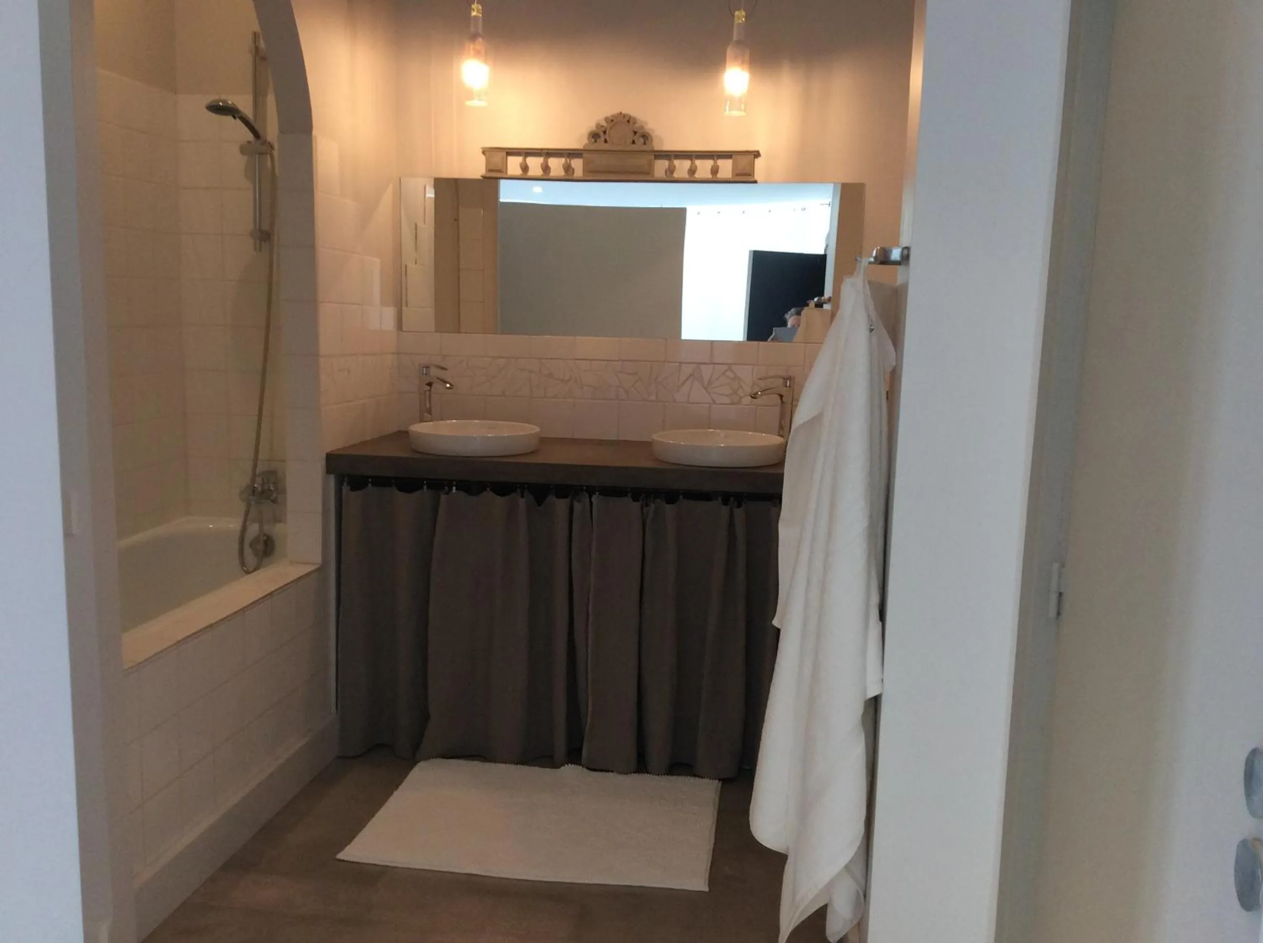 Bathroom in La maison sur la place