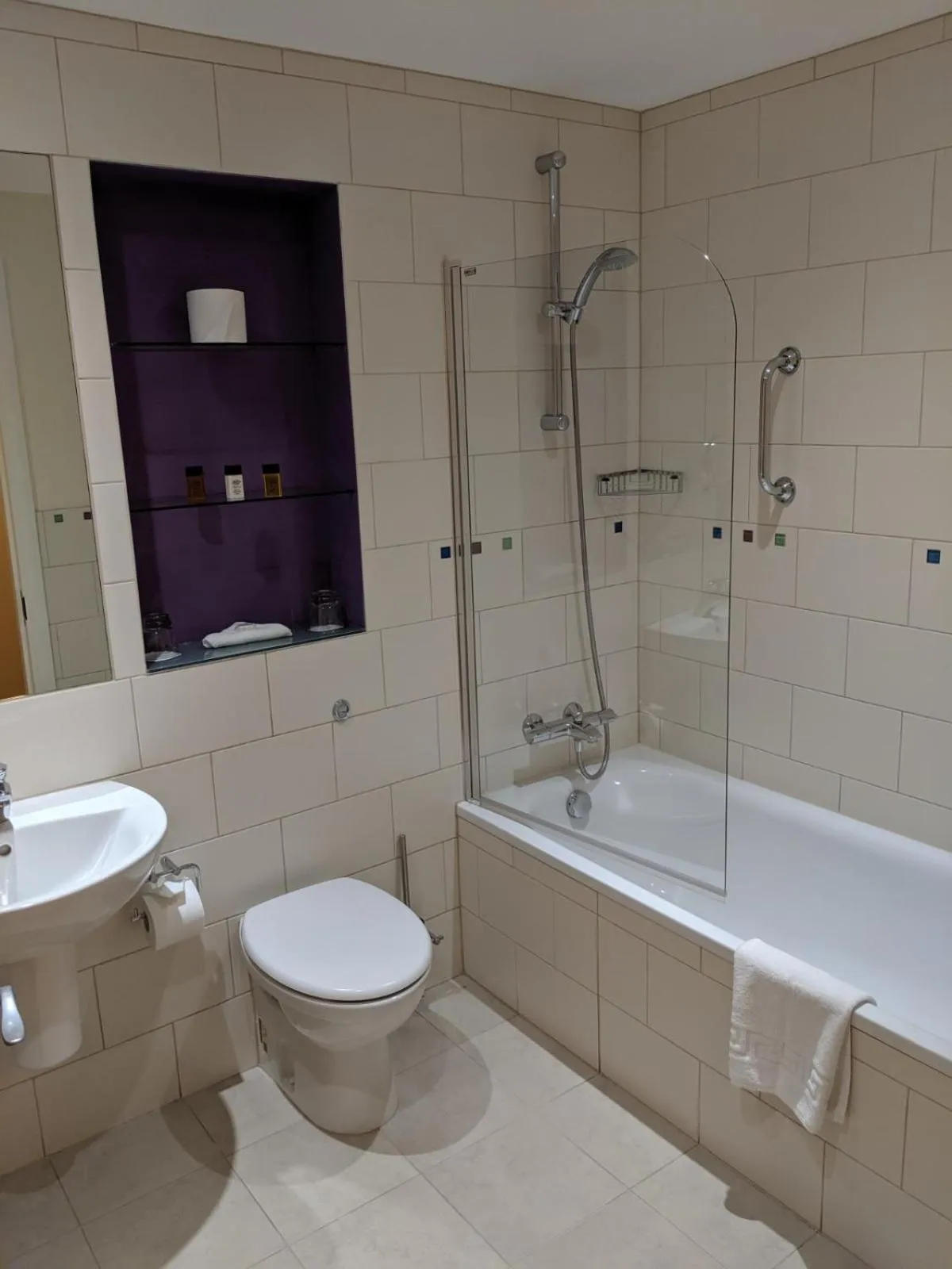 Bathroom in Liberty Wharf Apartments