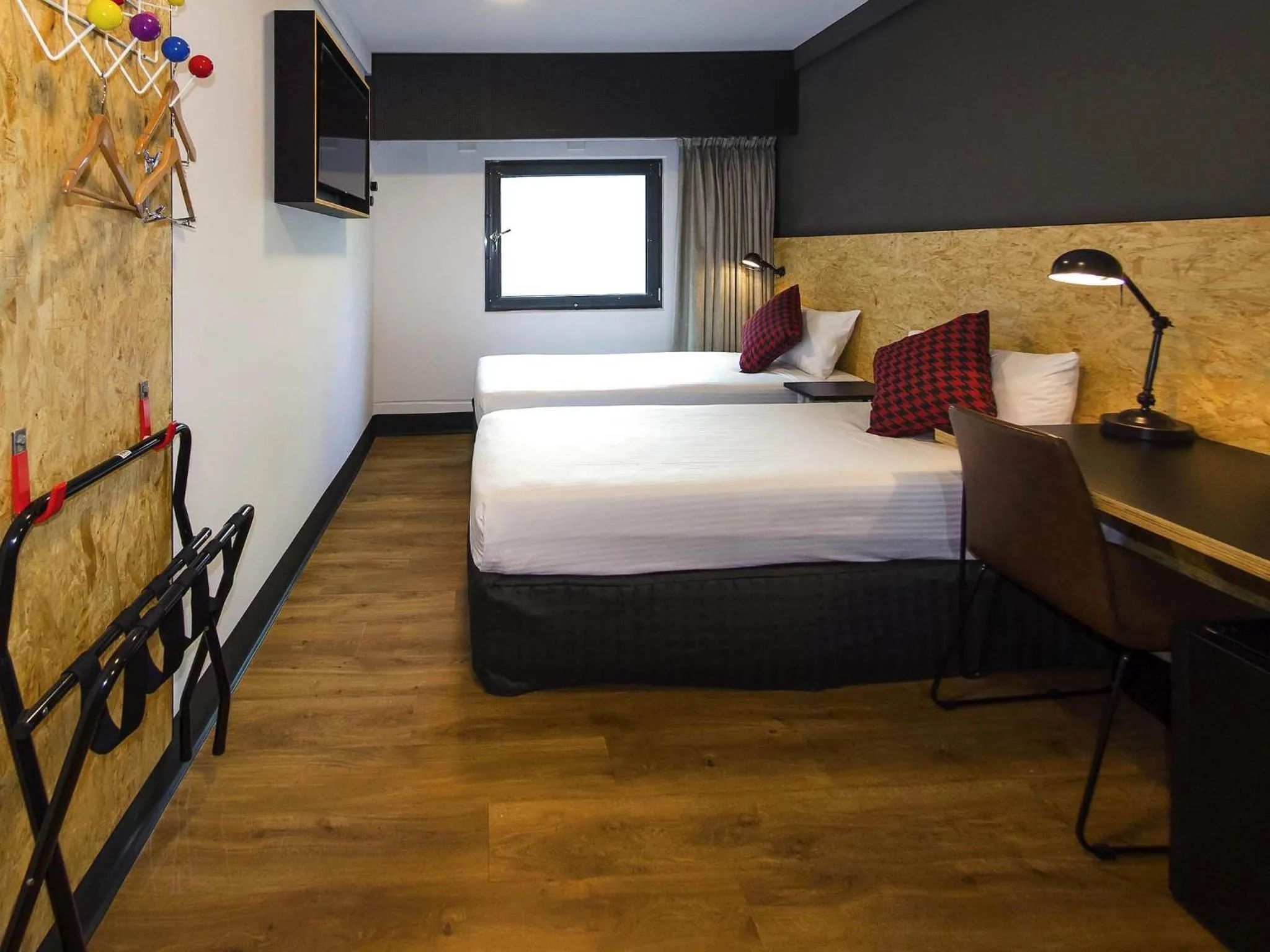 Bedroom, Bed in ibis budget Sydney East