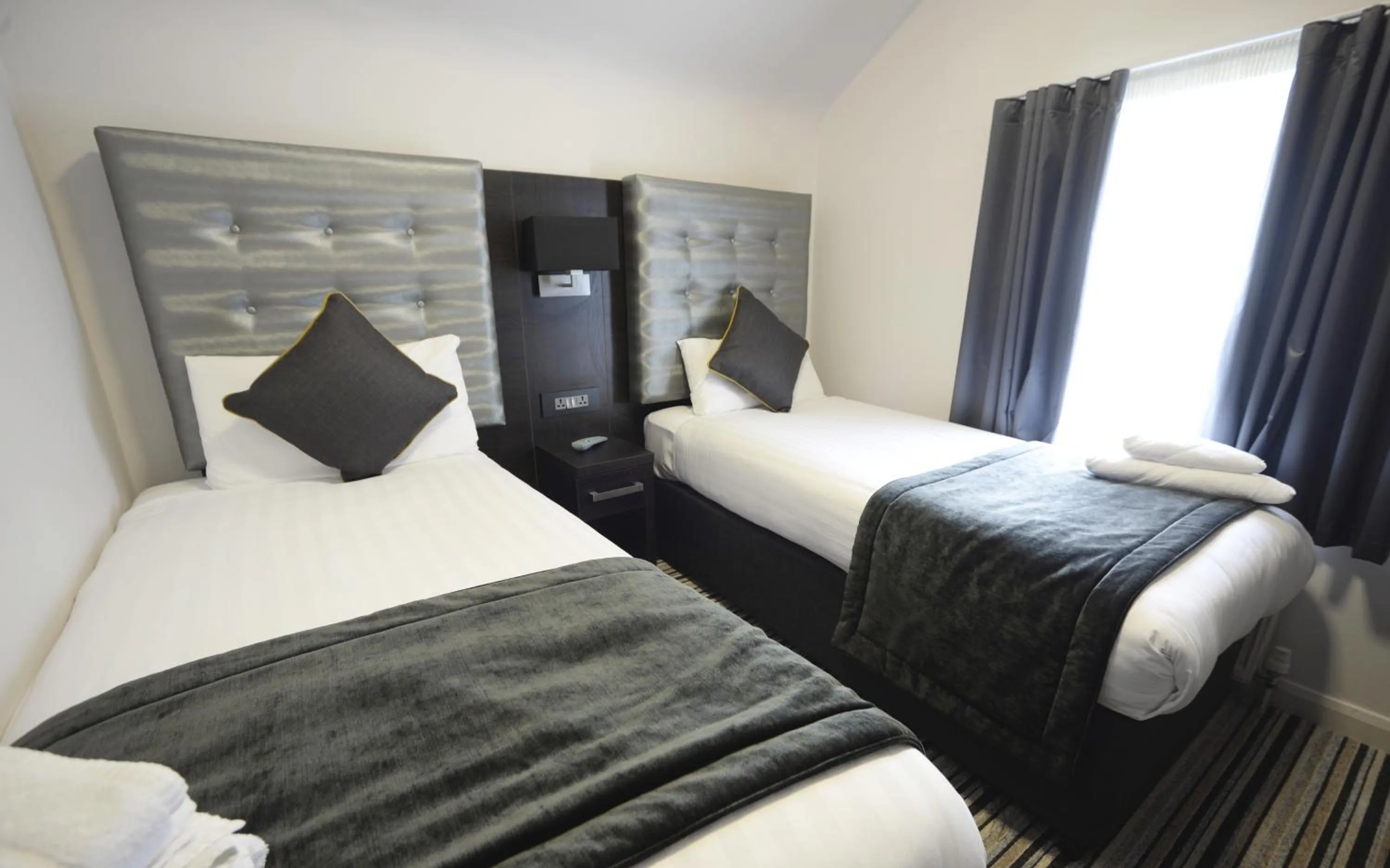 Bedroom, Bed in The 29 London