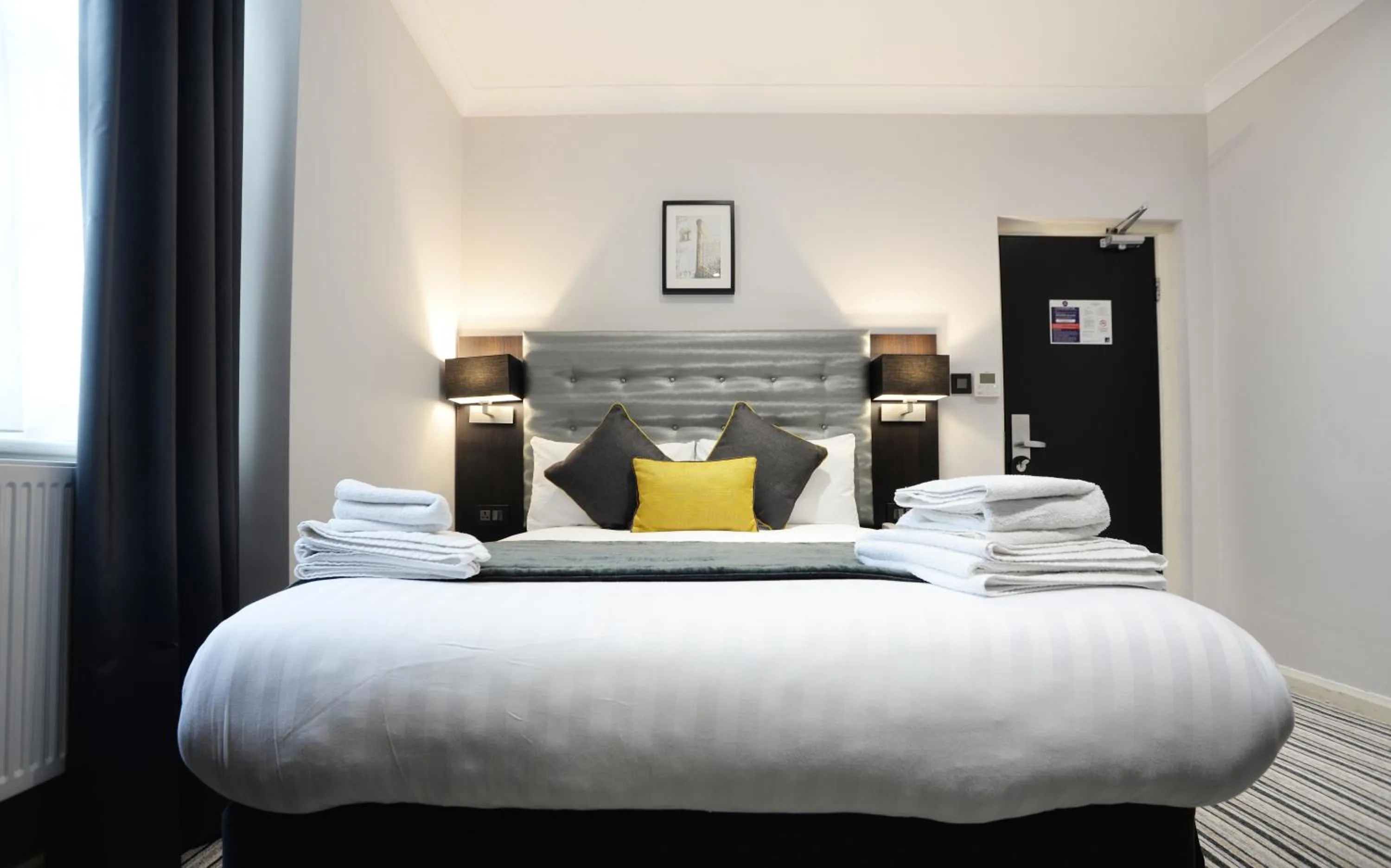 Bedroom, Bed in The 29 London