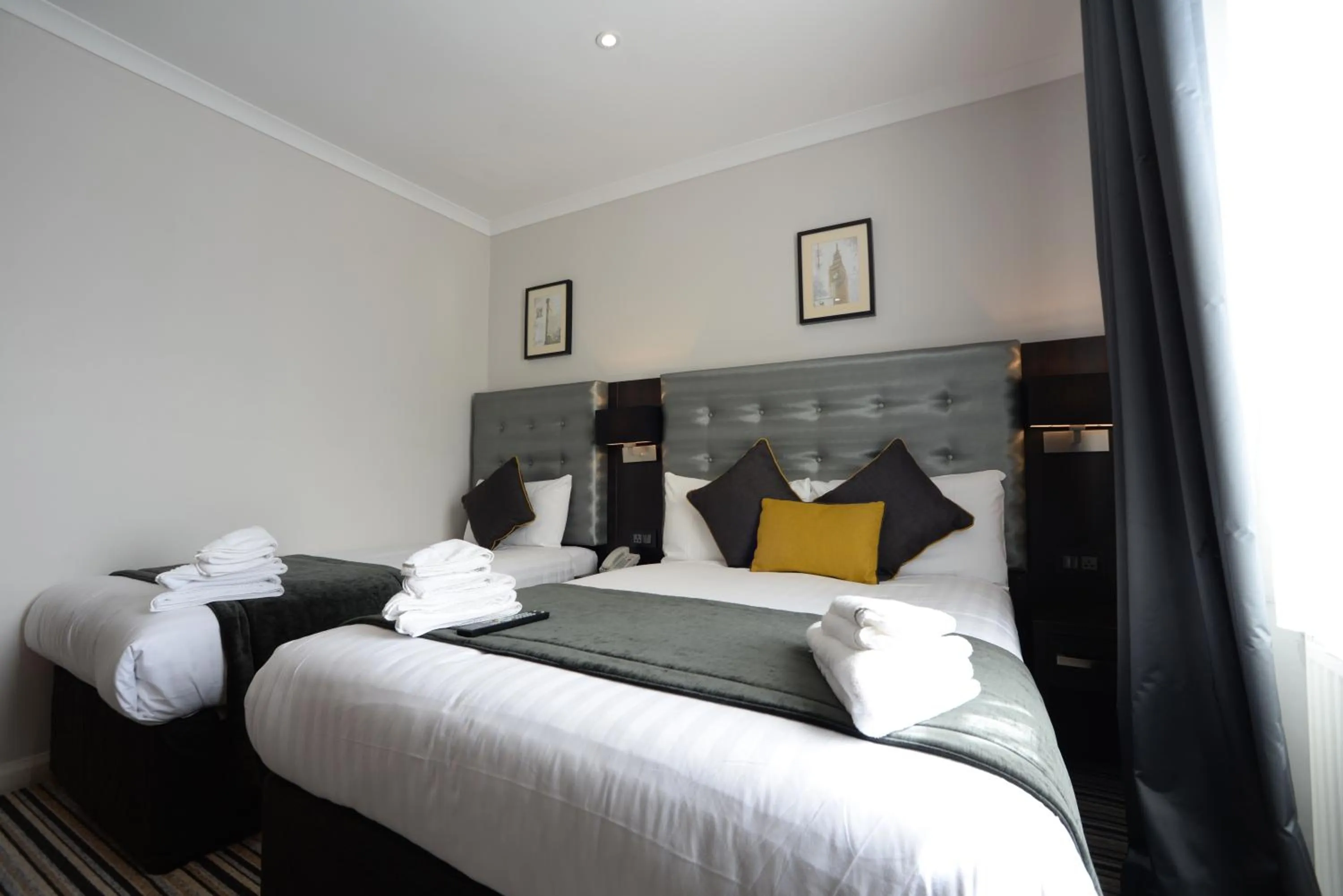 Bedroom, Bed in The 29 London