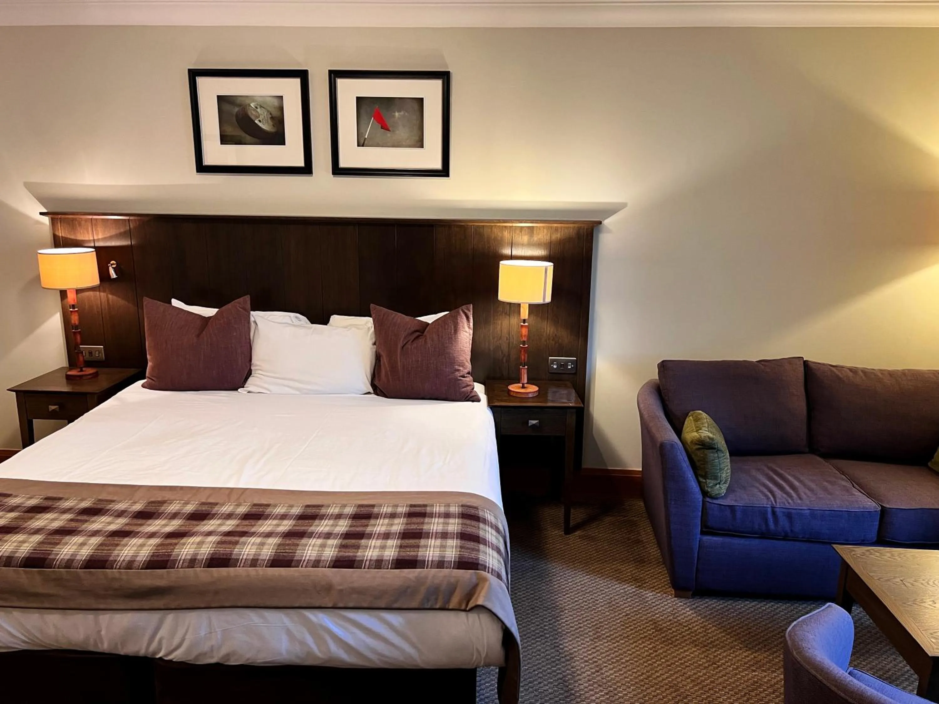 Bed in The Loans Inn