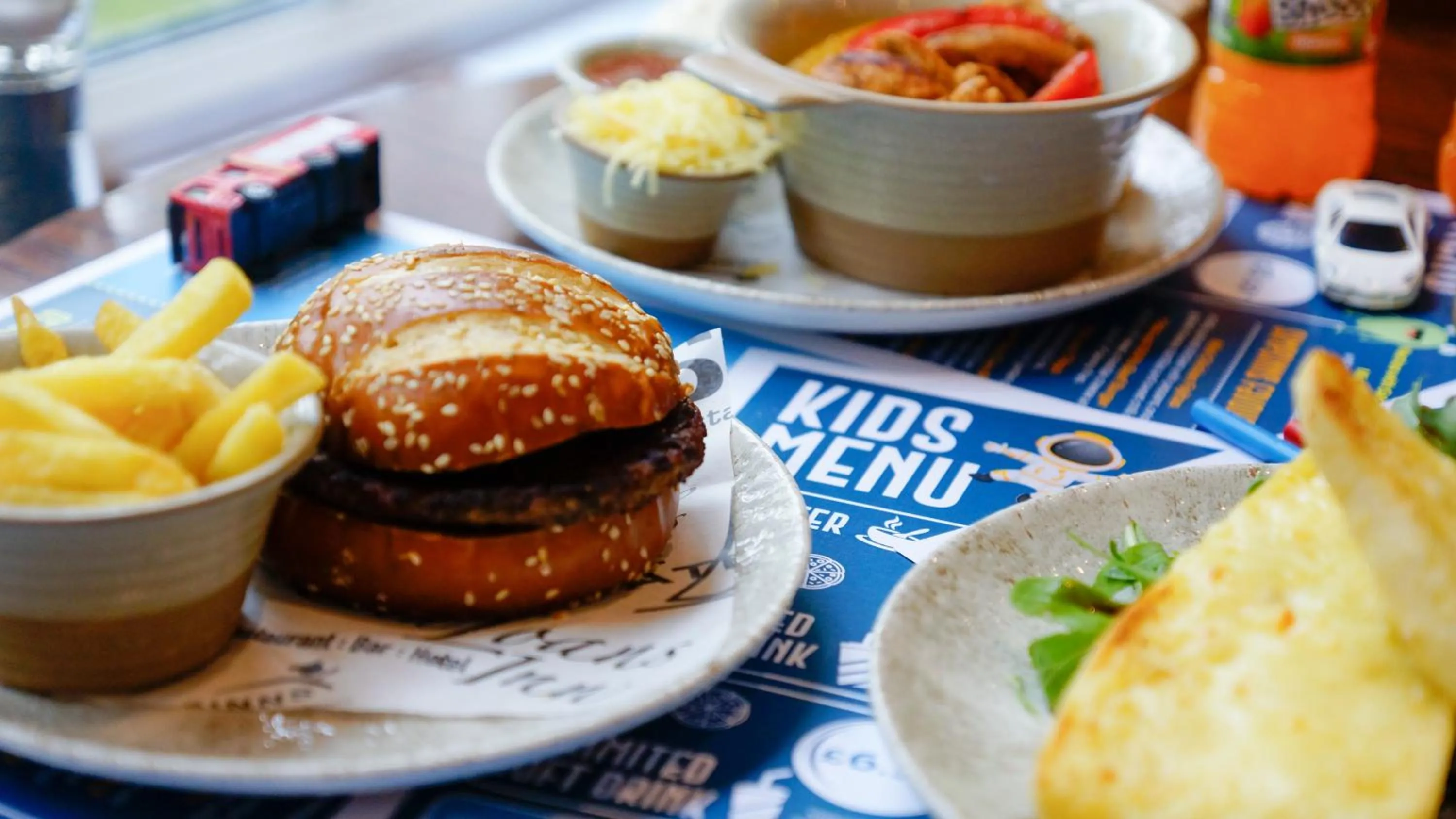 Food and drinks in The Loans Inn